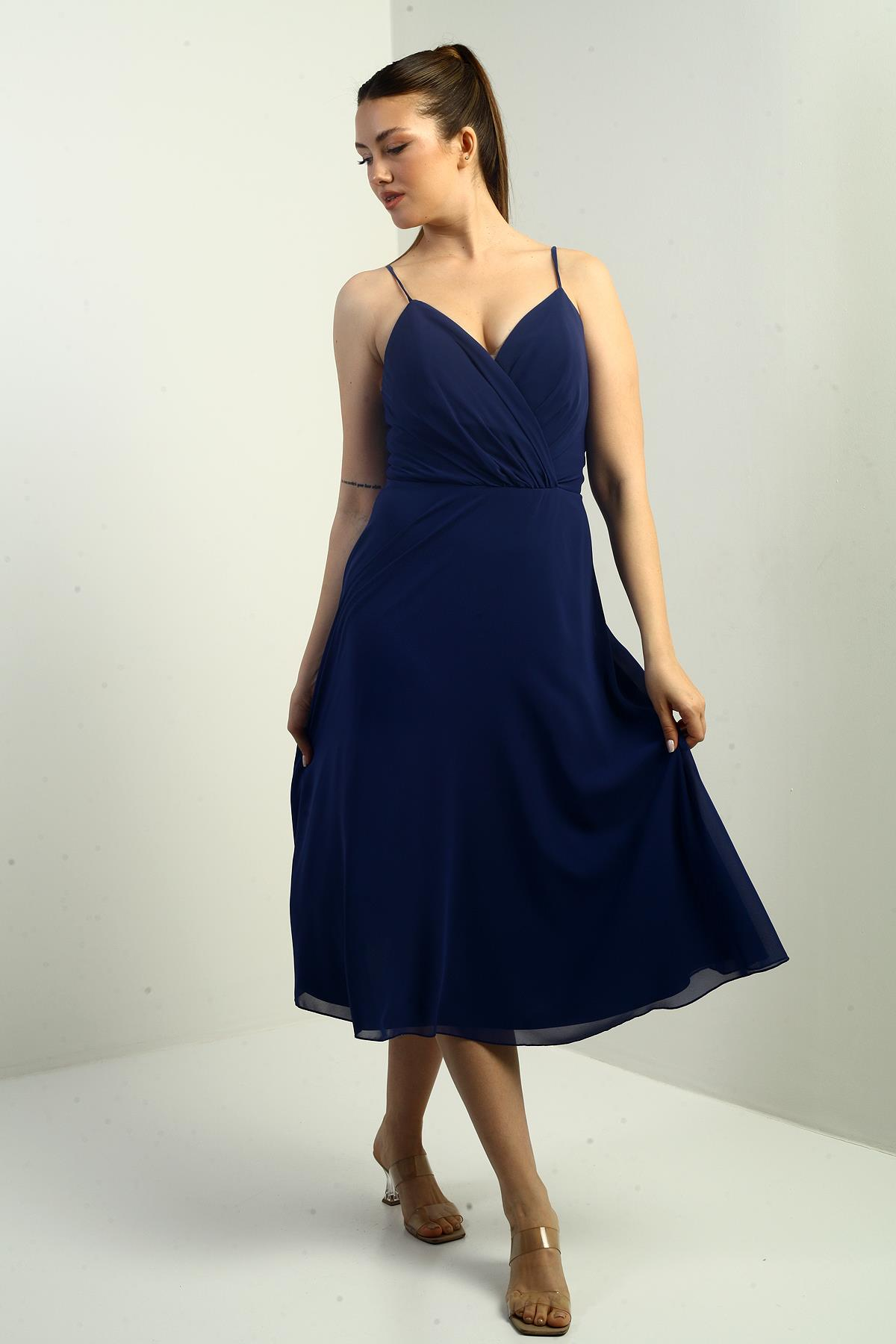 S-25K3050020Kadın İp Askılı Kruvaze Yaka Astarlı Arkası Bağcıklı Kloş Şifon Elbise