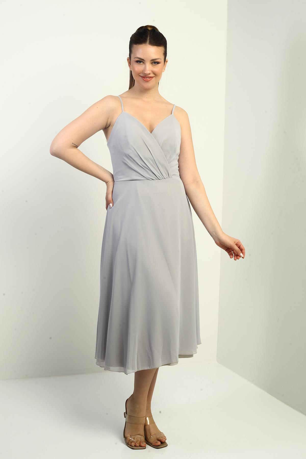 S-25K3050020Kadın İp Askılı Kruvaze Yaka Astarlı Arkası Bağcıklı Kloş Şifon Elbise