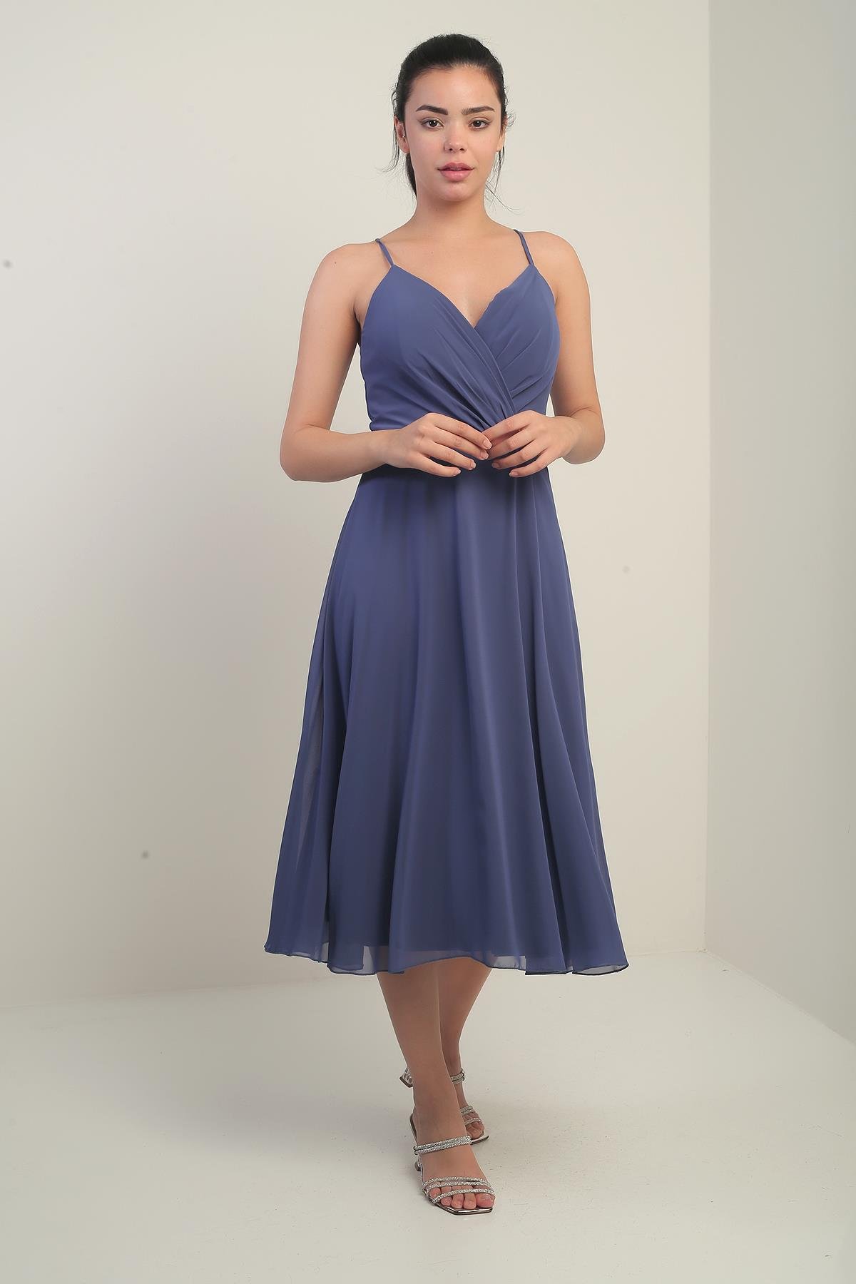 S-25K3050020Kadın İp Askılı Kruvaze Yaka Astarlı Arkası Bağcıklı Kloş Şifon Elbise