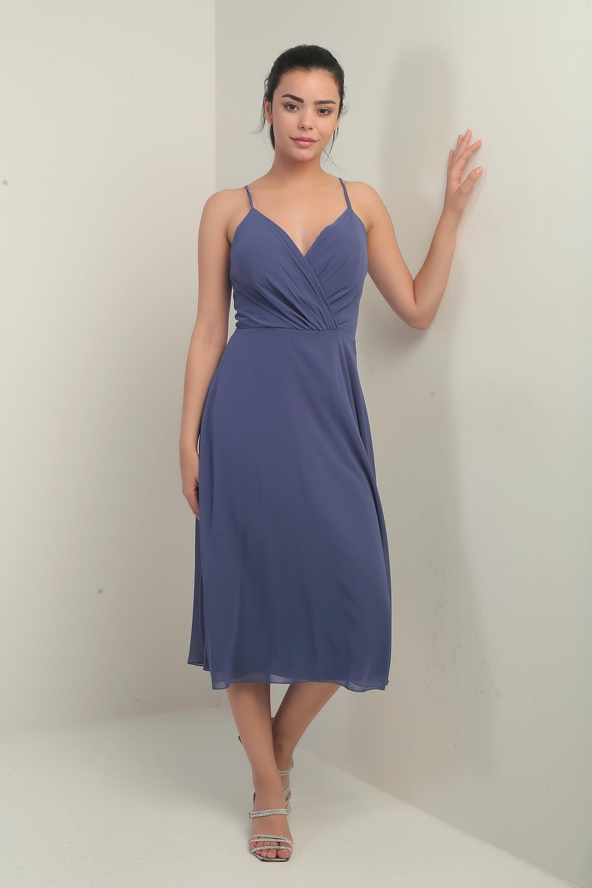 S-25K3050020Kadın İp Askılı Kruvaze Yaka Astarlı Arkası Bağcıklı Kloş Şifon Elbise