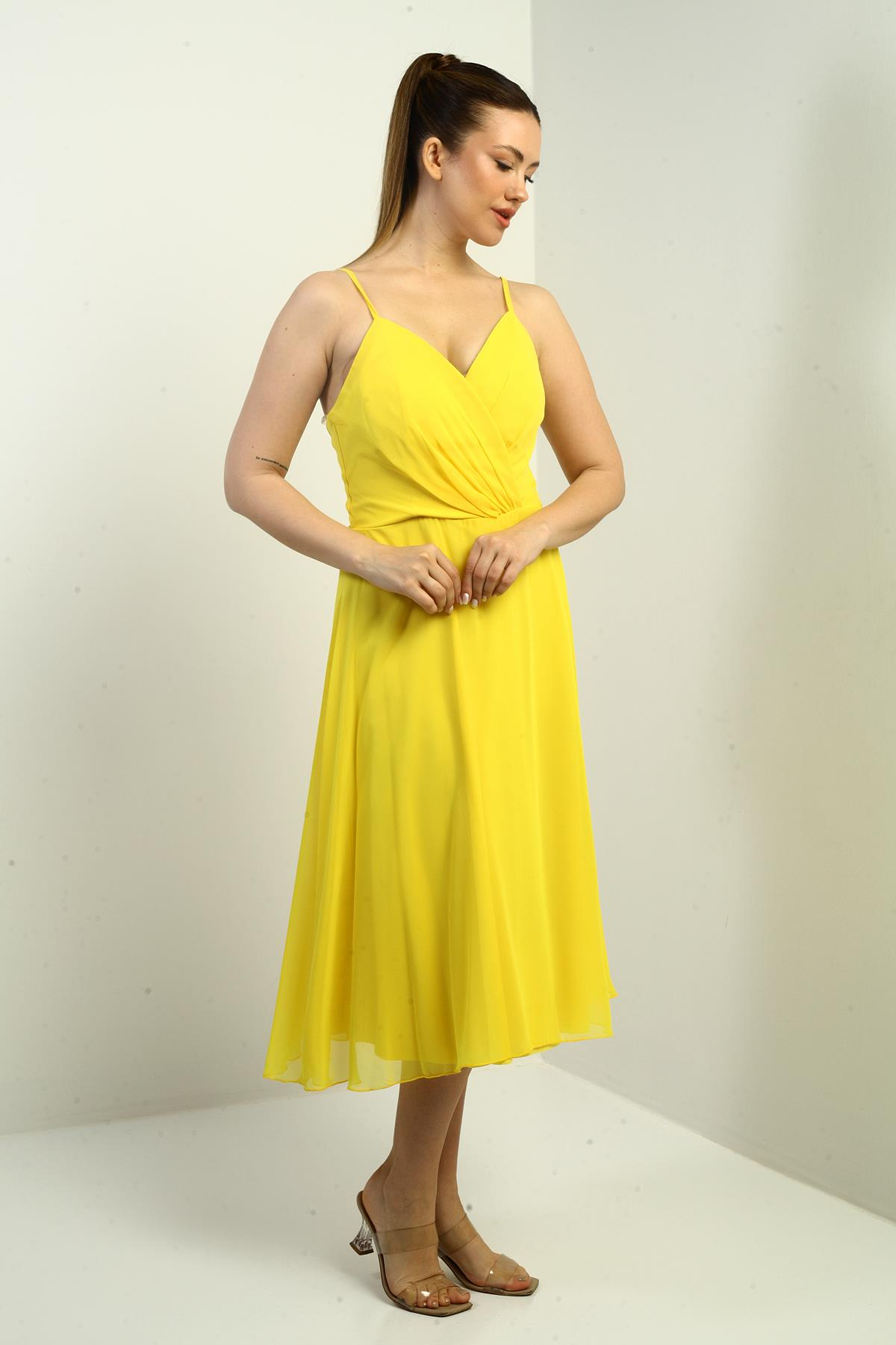 S-25K3050020Kadın İp Askılı Kruvaze Yaka Astarlı Arkası Bağcıklı Kloş Şifon Elbise