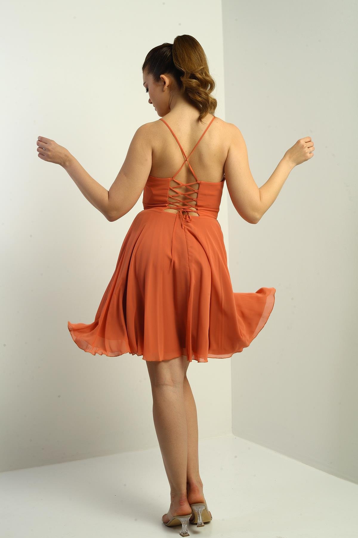 S-25K3050021Kadın İp Askılı Arkası Bağlamalı Önü Pencereli Astarlı Şifon Kısa Kloş Elbise