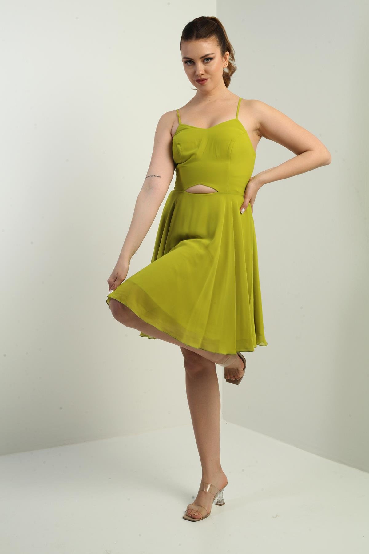 S-25K3050021Kadın İp Askılı Arkası Bağlamalı Önü Pencereli Astarlı Şifon Kısa Kloş Elbise