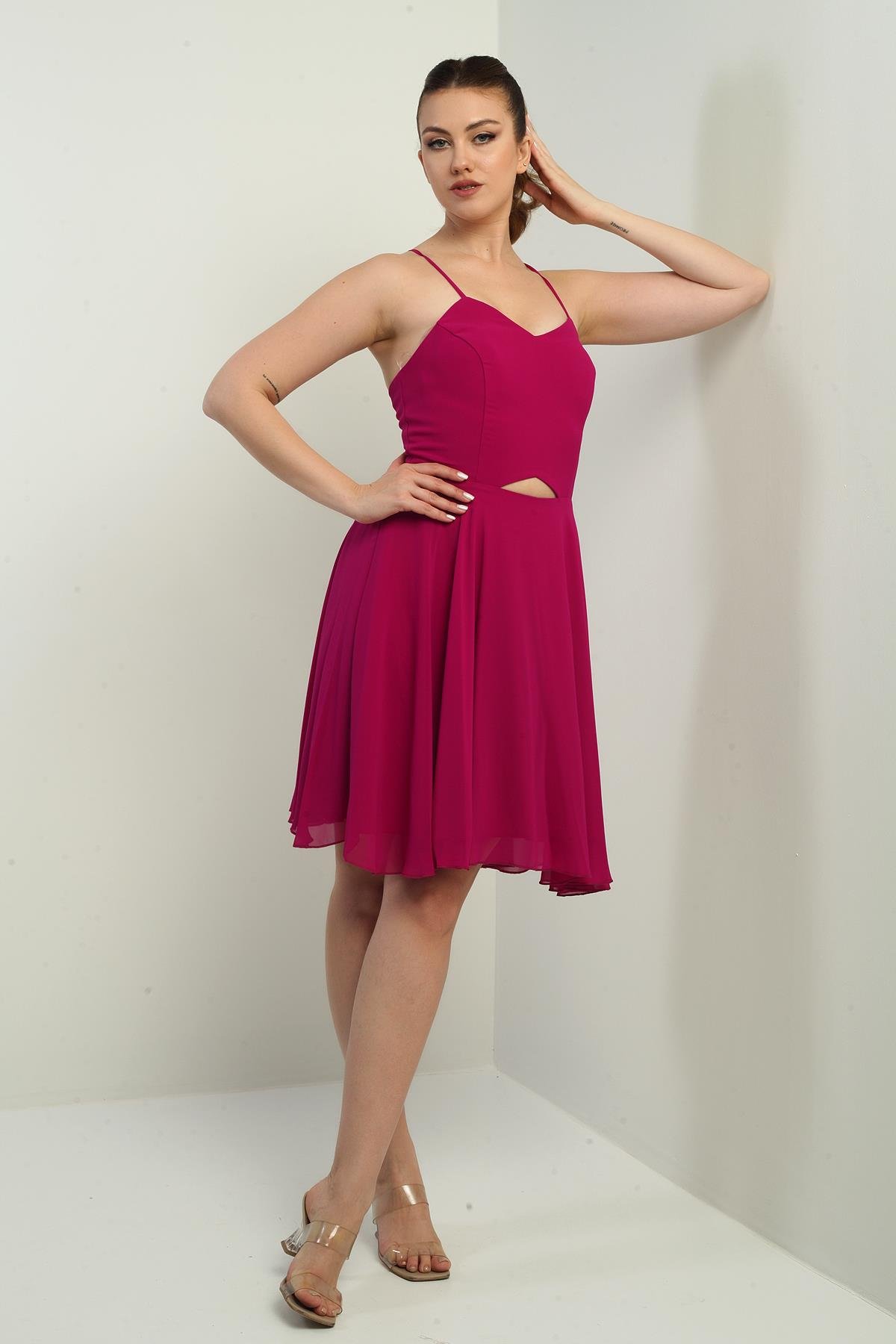 S-25K3050021Kadın İp Askılı Arkası Bağlamalı Önü Pencereli Astarlı Şifon Kısa Kloş Elbise