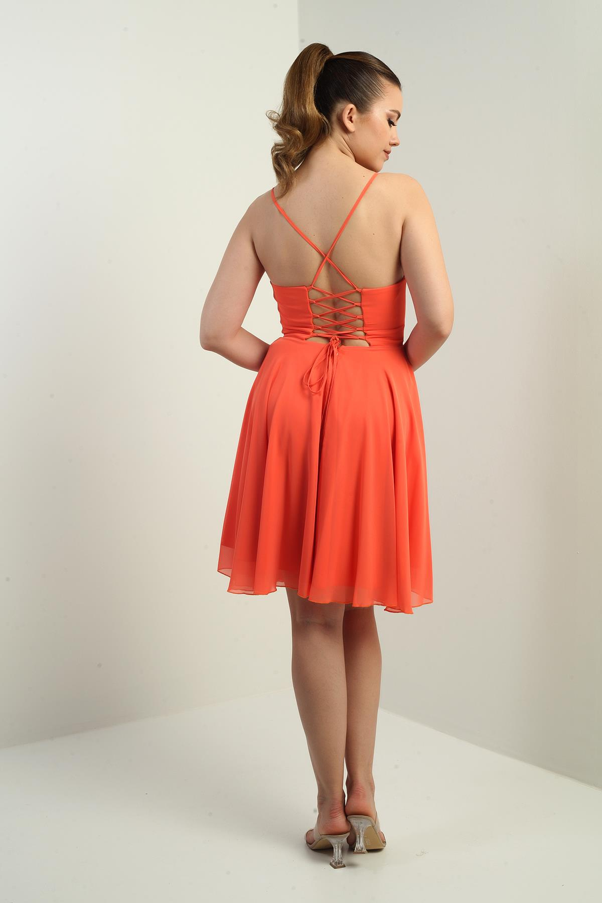 S-25K3050021Kadın İp Askılı Arkası Bağlamalı Önü Pencereli Astarlı Şifon Kısa Kloş Elbise