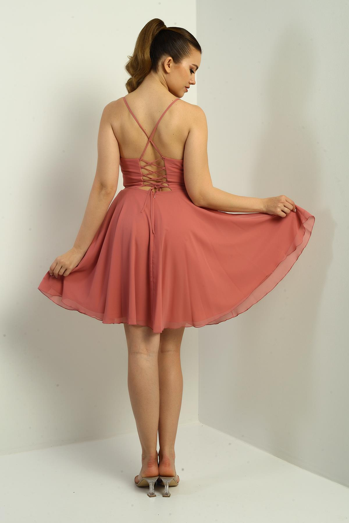 S-25K3050021Kadın İp Askılı Arkası Bağlamalı Önü Pencereli Astarlı Şifon Kısa Kloş Elbise