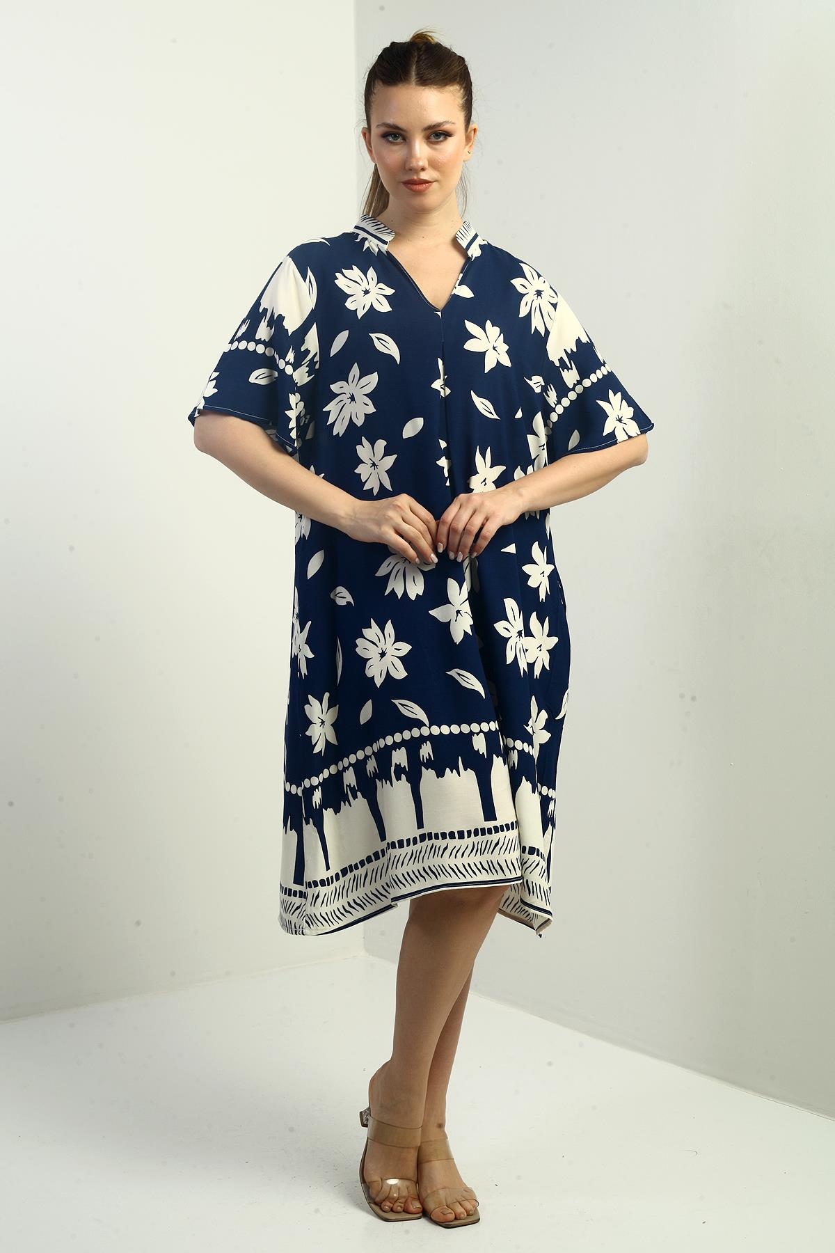 S-25K3880004Kadın Çiçek Desenli Cepli oversize Kısa Elbise