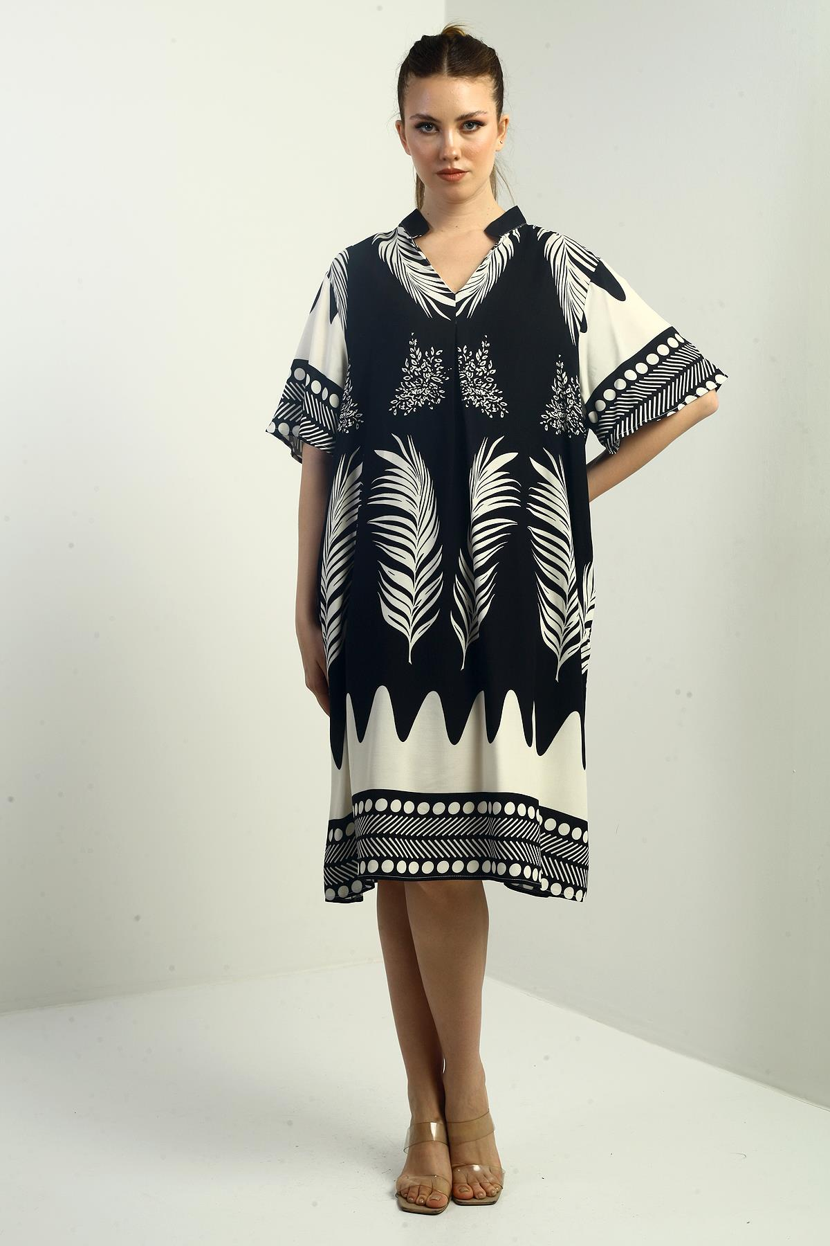 S-25K3880005Kadın Yaprak Desenli Cepli Oversize Kısa Elbise