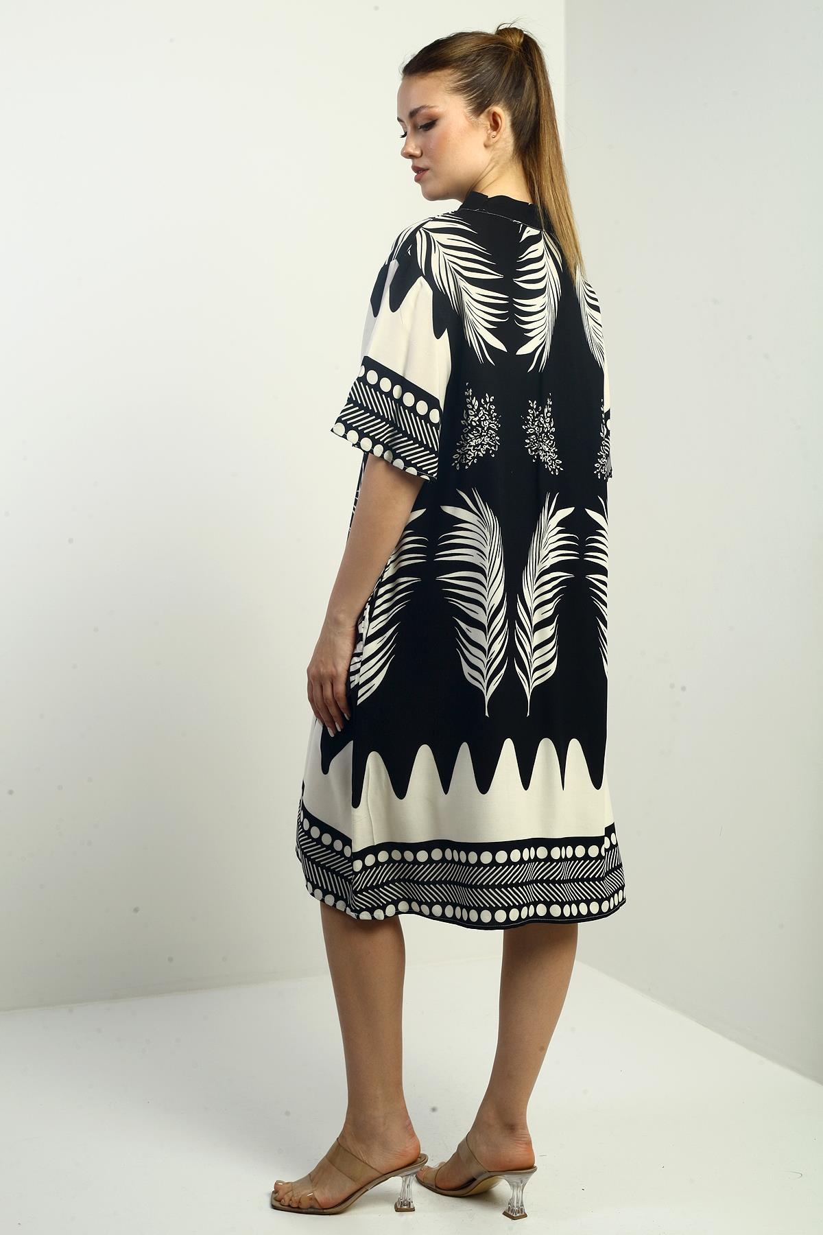 S-25K3880005Kadın Yaprak Desenli Cepli Oversize Kısa Elbise