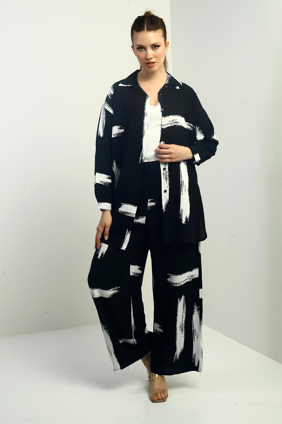 S-25K3880008Kadın Yanları Yırtmaçlı Tunik Gömlek Beli Lastikli Cepli Paazzo Pantolon Fırça Desen Oversize 2'li Takım