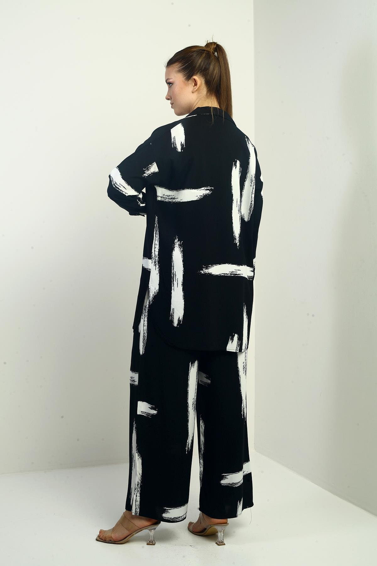 S-25K3880008Kadın Yanları Yırtmaçlı Tunik Gömlek Beli Lastikli Cepli Paazzo Pantolon Fırça Desen Oversize 2'li Takım