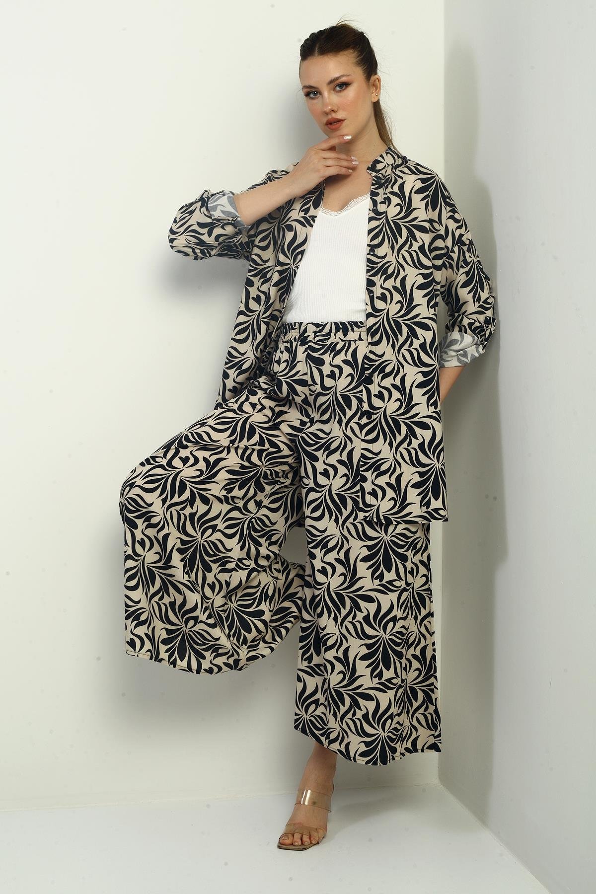 S-25K3880009Kadın Yanları Yırtmaçlı Tunik Gömlek Beli lastikli Cepli Palazzo Pantolon Çiçek Desen Oversize 2'li Takım