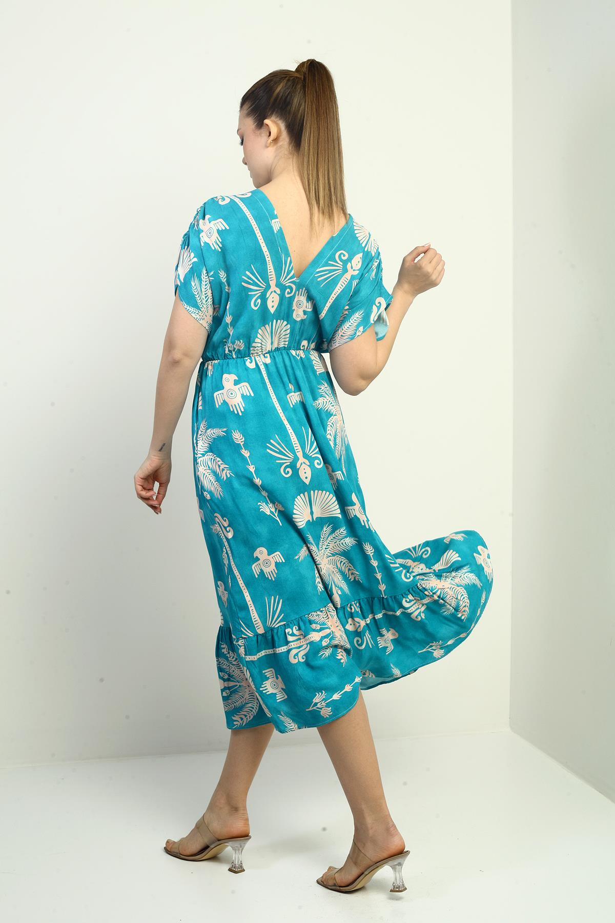 S-25K3880014Kadın Ön Arka V Yaka Yarasa Kollu Palmiyeli Cepli Fırfırlı Elbise