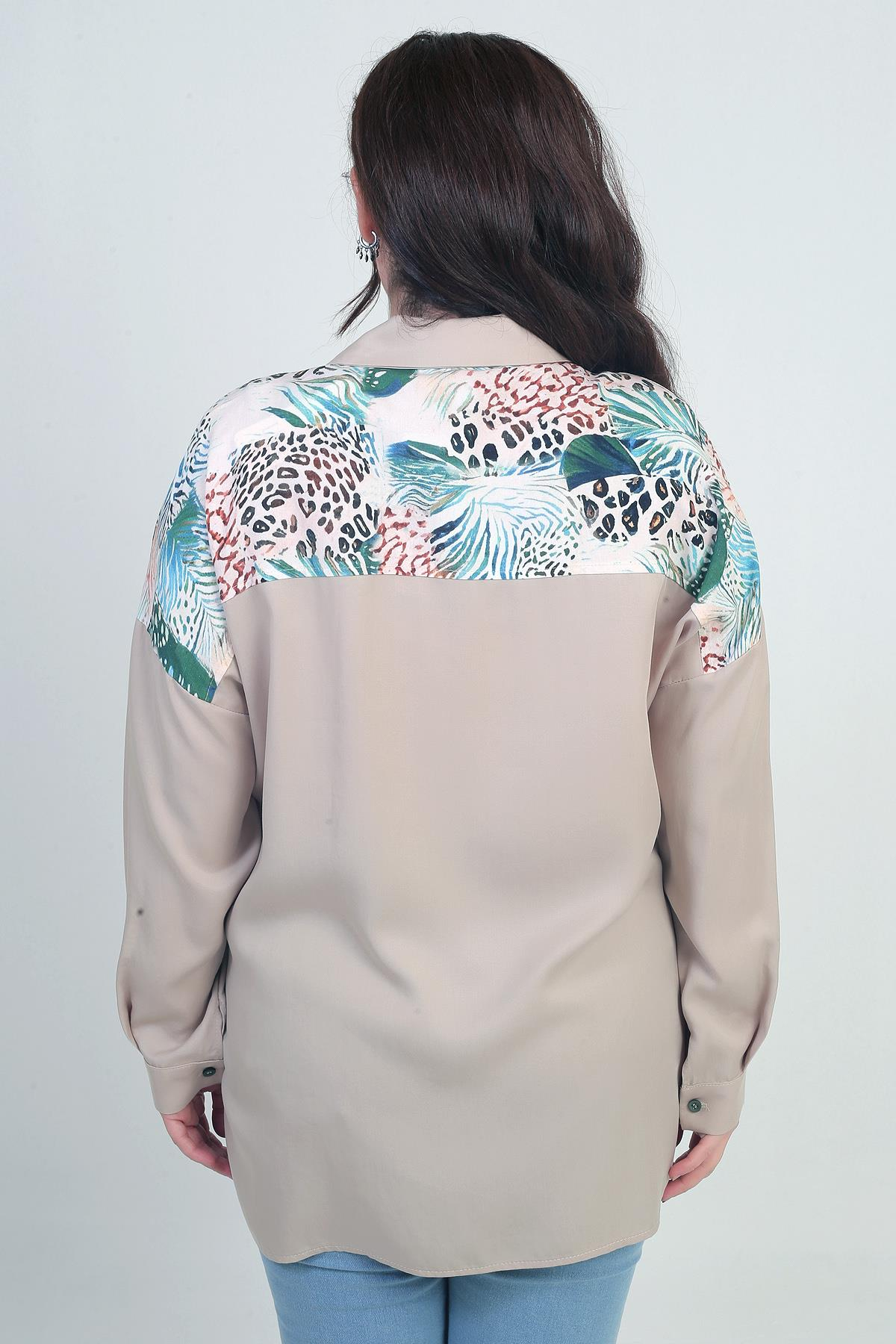 S-25K4040001Kadın Düşük Kollu Çift Cepli Desenli Büyük Beden Gömlek