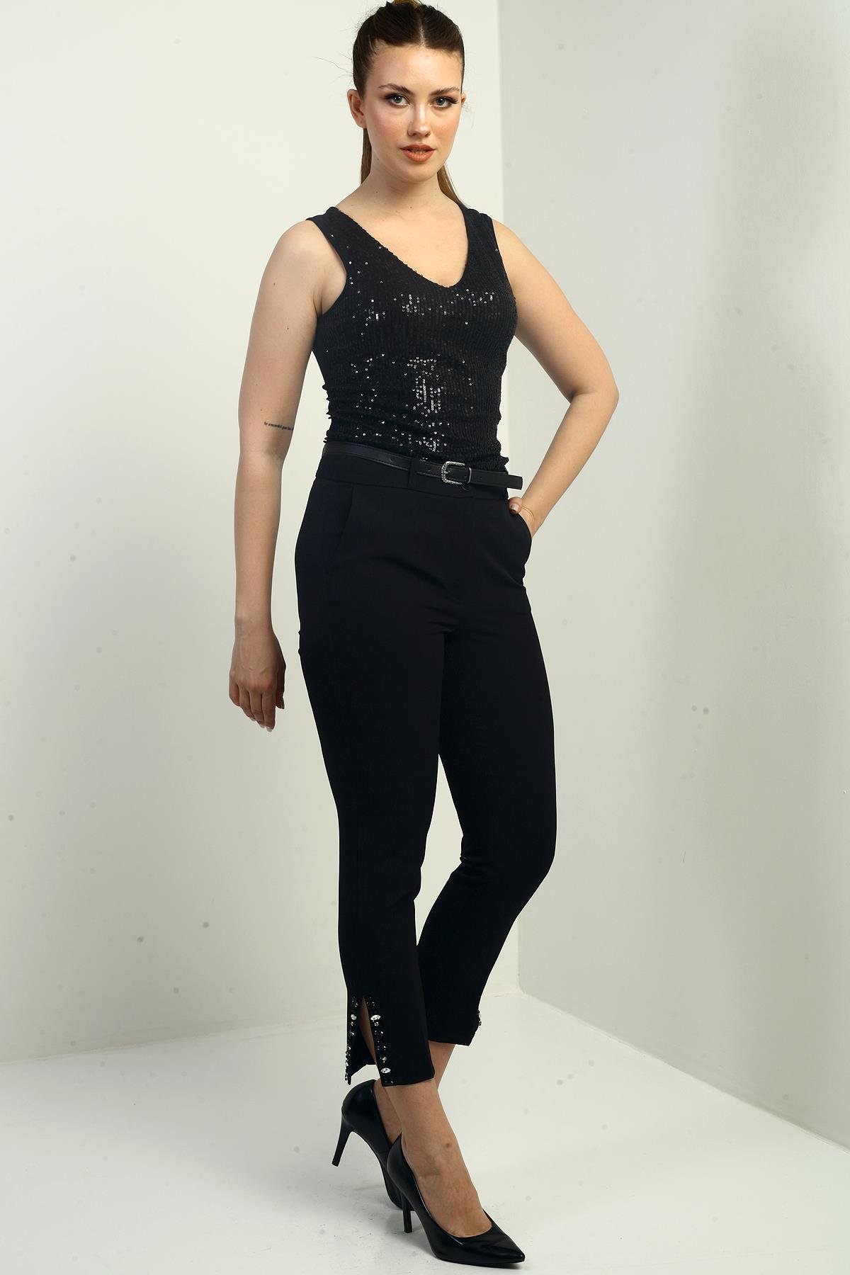 S-25Y0190002Kadın Beli Kemerli Yandan Cepli Paça Taş Detaylı Pantolon