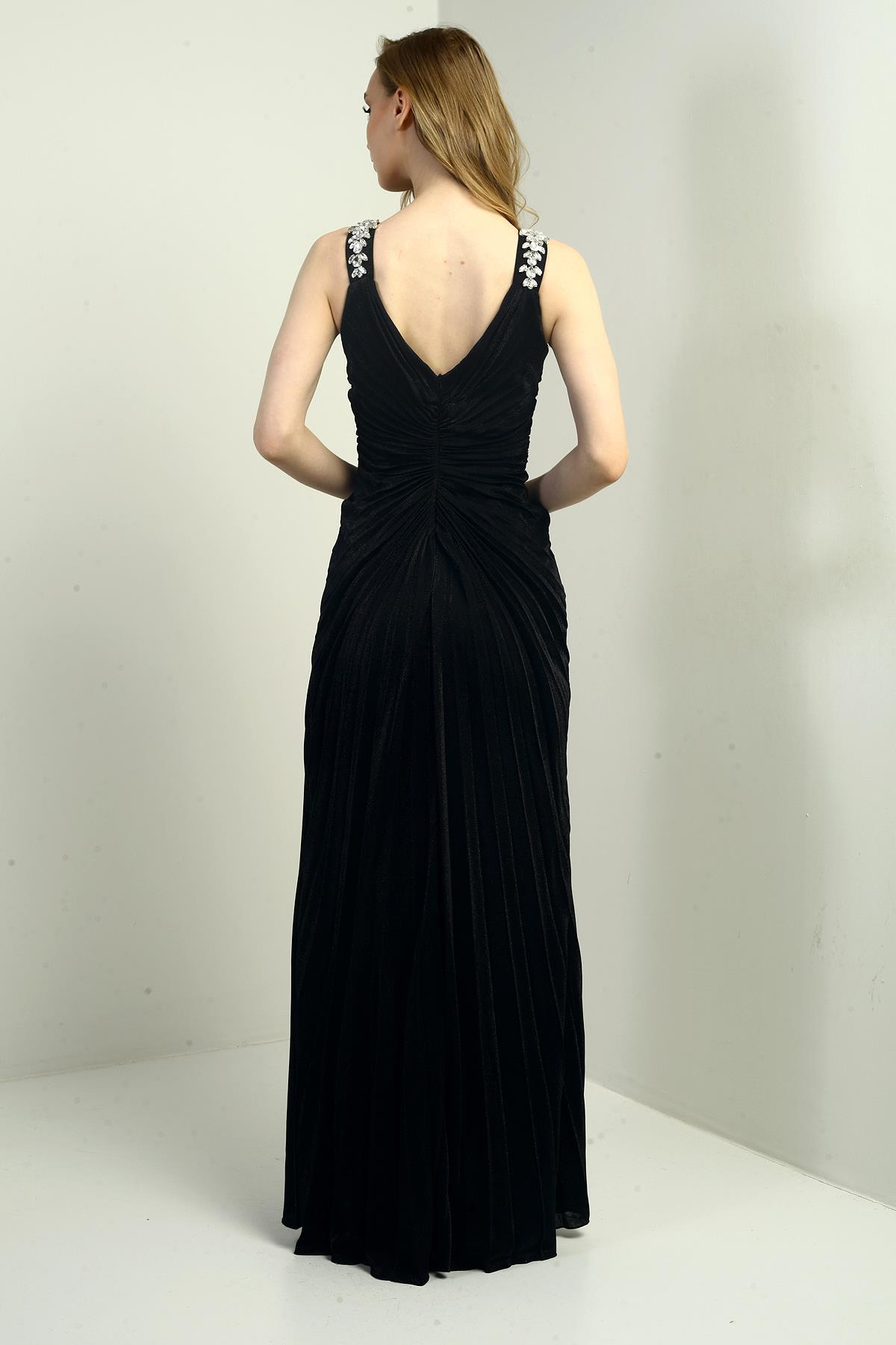 S-25Y0190009Kadın Kruvaze Yaka Omuzu Kalın Taş Detaylı Önü Taşlı Büzgülü Yırtmaçlı Uzun Abiye Elbise