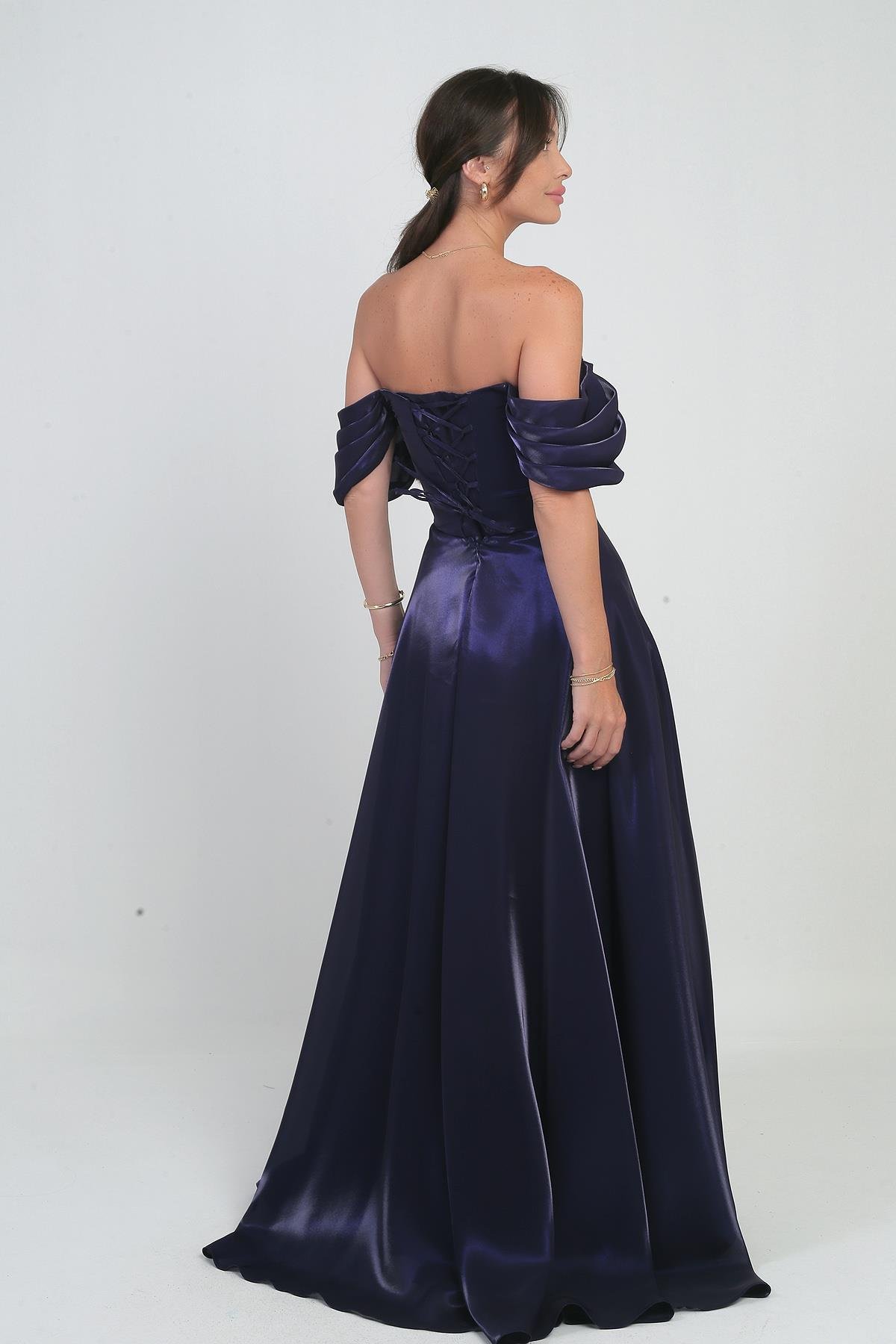 S-25Y0230021Kadın Parlak Taş Detaylı Straplez Düşük Kollu Organze Uzun Elbise