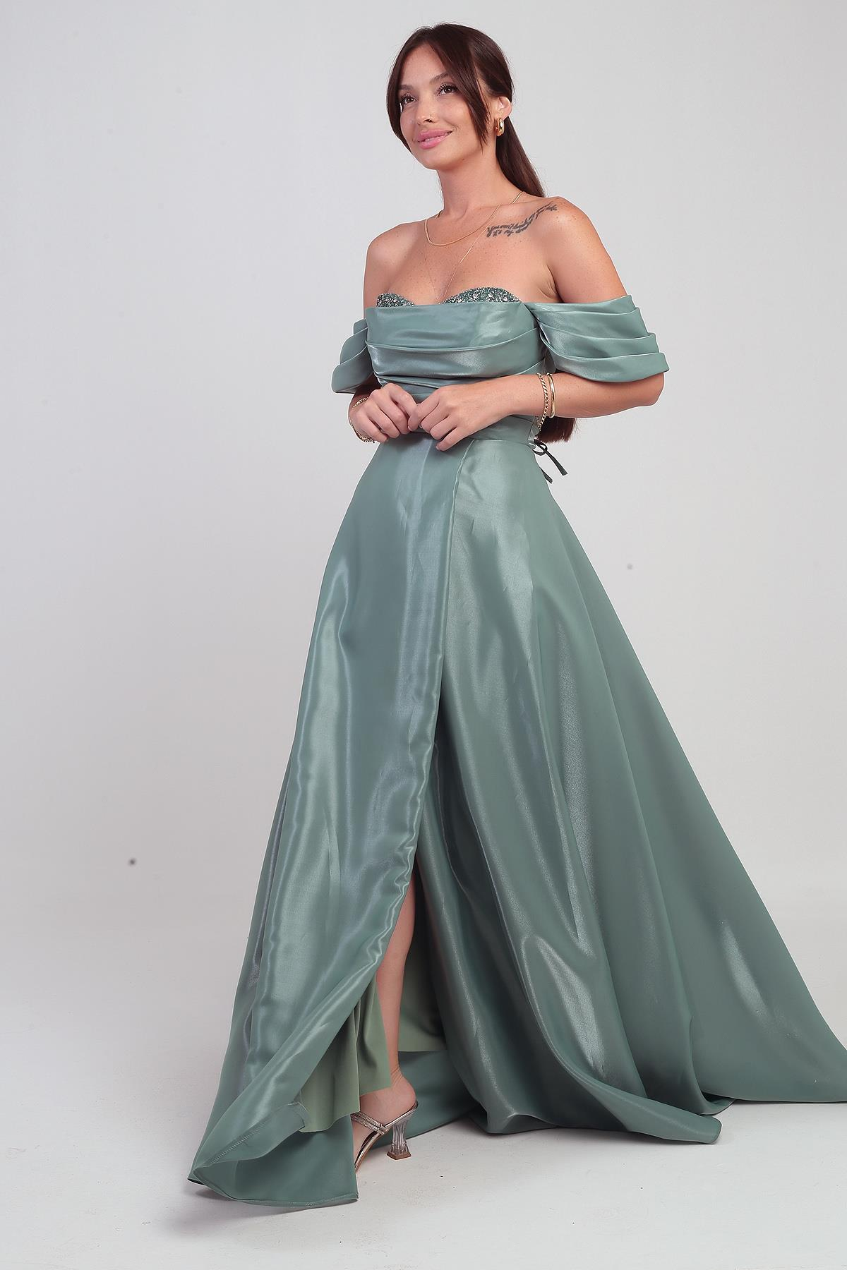 S-25Y0230021Kadın Parlak Taş Detaylı Straplez Düşük Kollu Organze Uzun Elbise