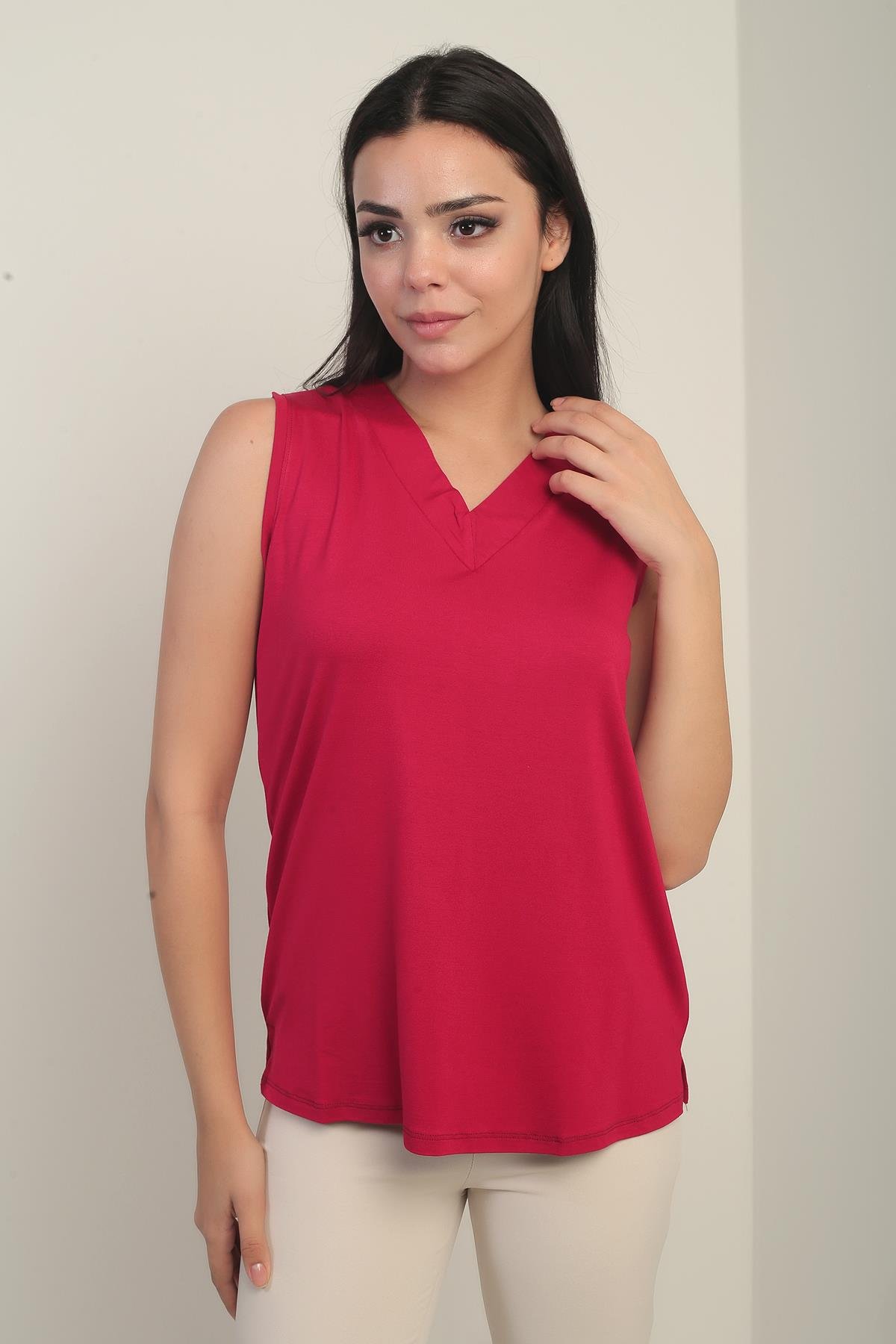 S-25Y0270021Kadın V Yaka Kolsuz Likralı Bluz