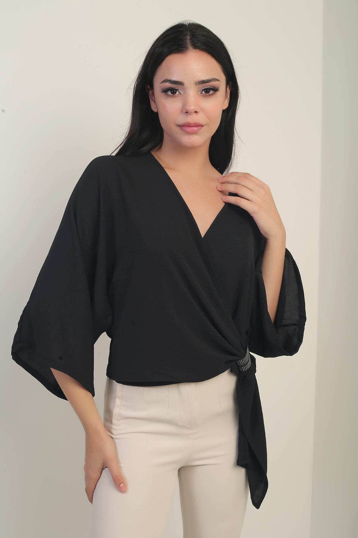 S-25Y0270023Kadın Kruvaze Yaka Kısa Ayrobin Bluz