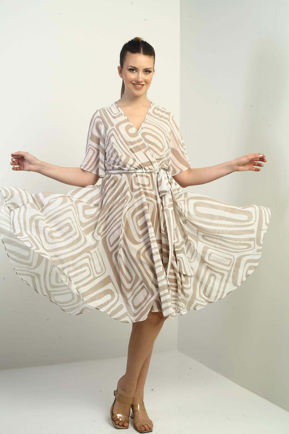 S-25Y0840009Kadın Kruvaze Yaka Beli Kuşaklı Astarlı Geometrik Desen Şifon Elbise