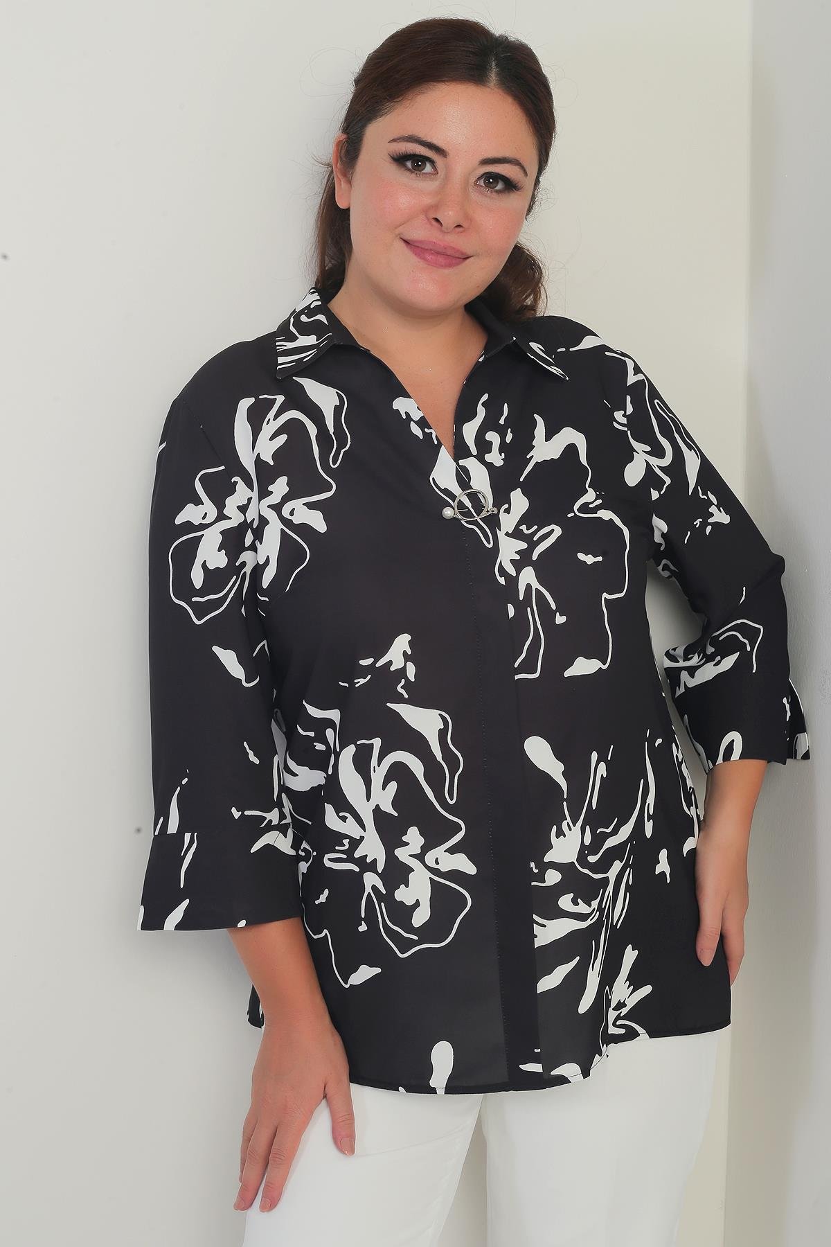 S-25Y1040002Kadın Polo Yaka Çeyrek Kol Soyut Desenli Büyük Beden Bluz
