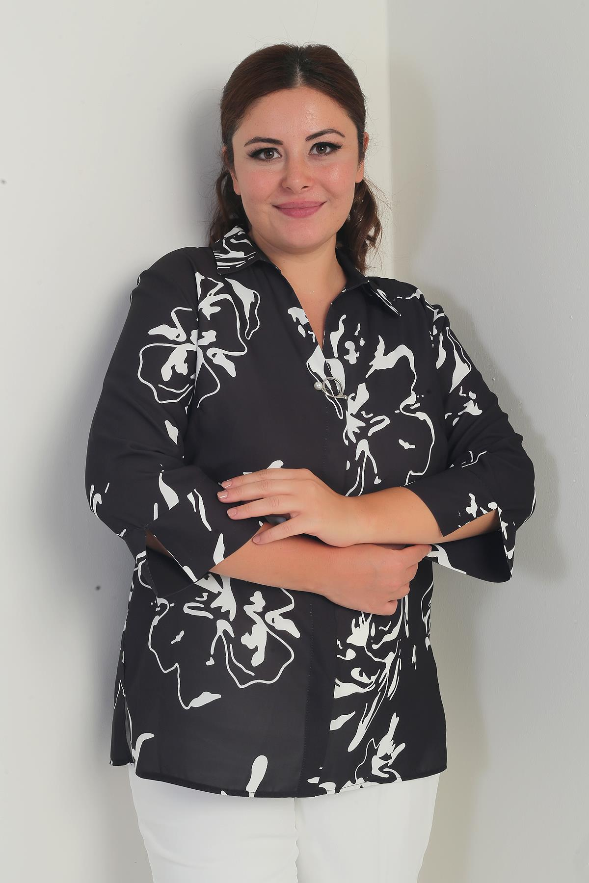 S-25Y1040002Kadın Polo Yaka Çeyrek Kol Soyut Desenli Büyük Beden Bluz