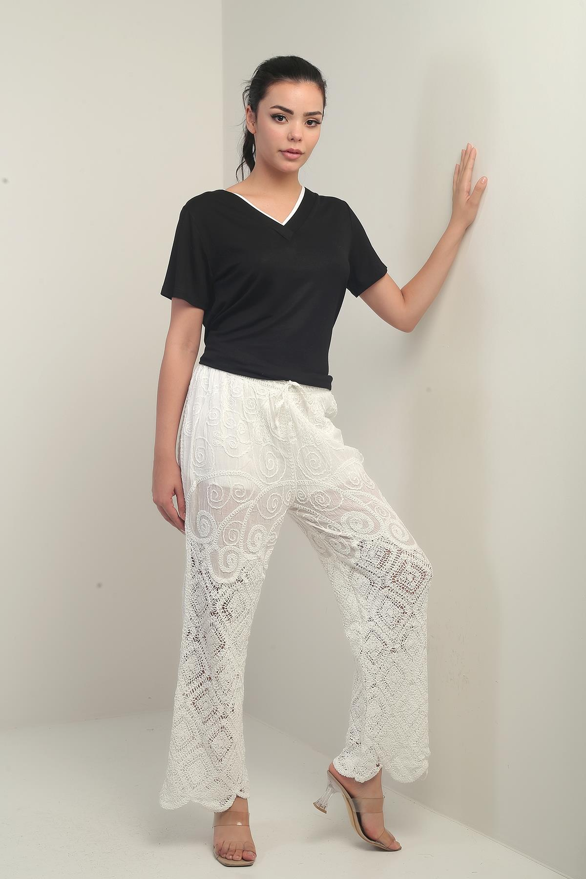 S-25Y1690004Kadın Beli Lastikli Yarım Astarlı Bol Paça Nakışlı Pantolon