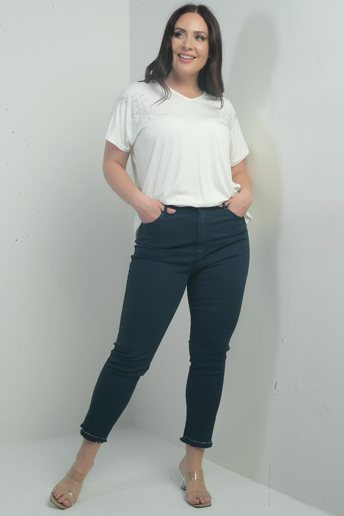 S-25Y1830006Kadın Dar Paça Şerit Taş Detaylı Likralı Büyük Beden Kanvas Pantolon