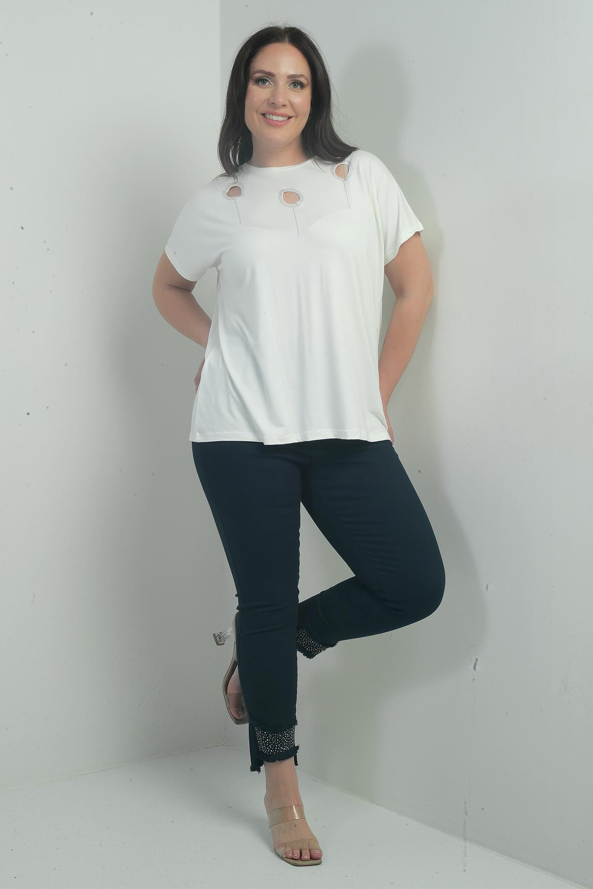 S-25Y1830007Kadın Dar Paça Taş Ve Püskül Detaylı Likralı Büyük Beden Kanvas Pantolon