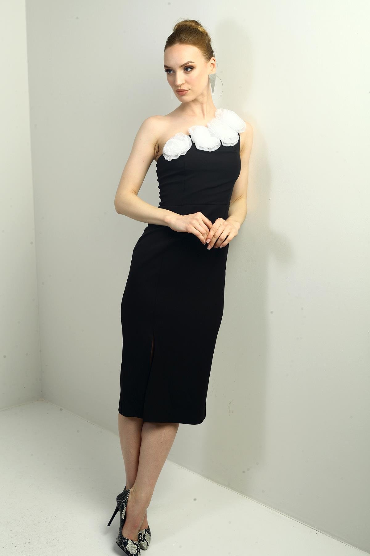 S-25Y2580011Kadın Tek Omuzlu Çiçek Detaylı Yaka Önü Yırtmaçlı Krep Midi Elbise