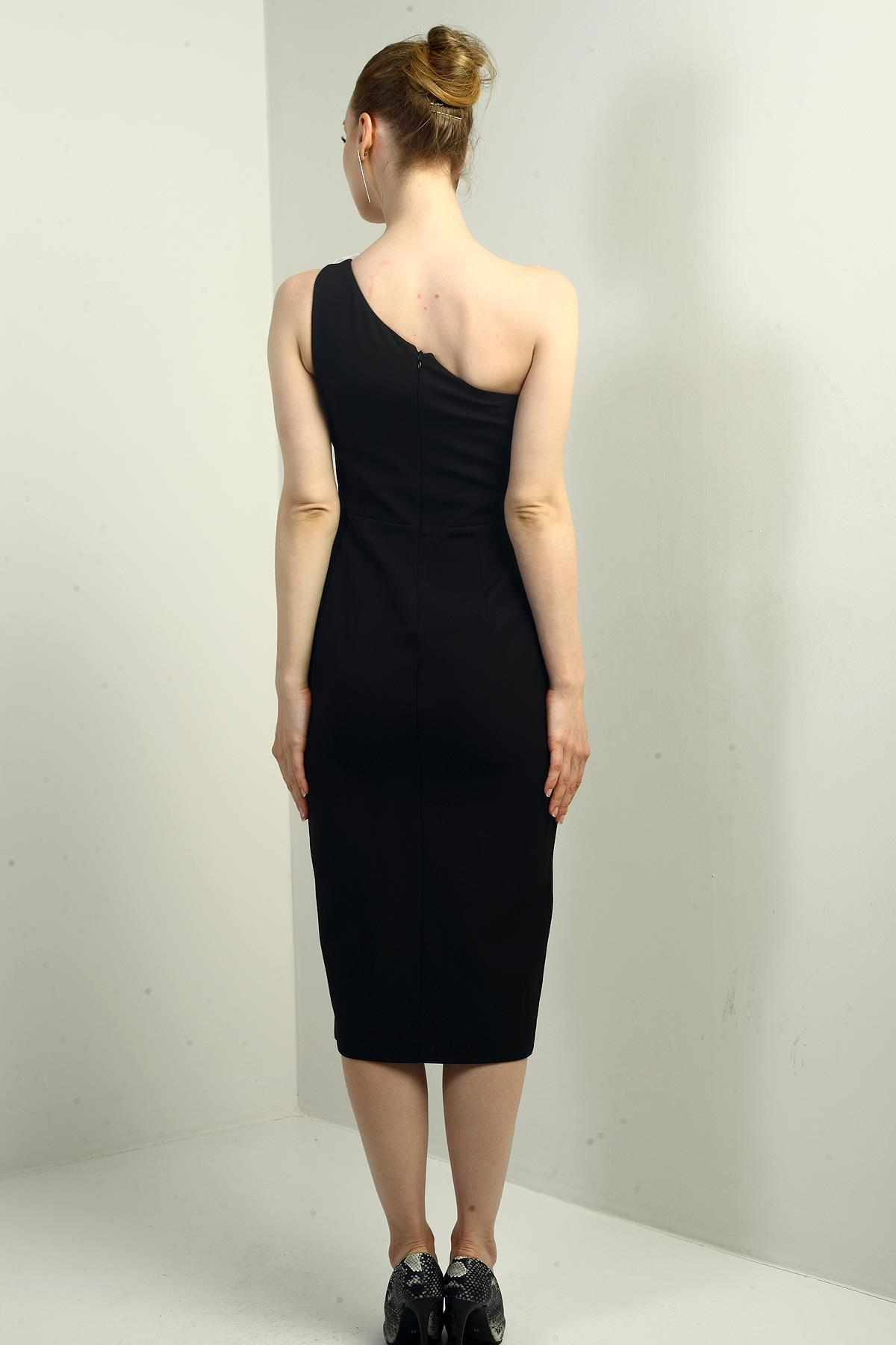 S-25Y2580011Kadın Tek Omuzlu Çiçek Detaylı Yaka Önü Yırtmaçlı Krep Midi Elbise