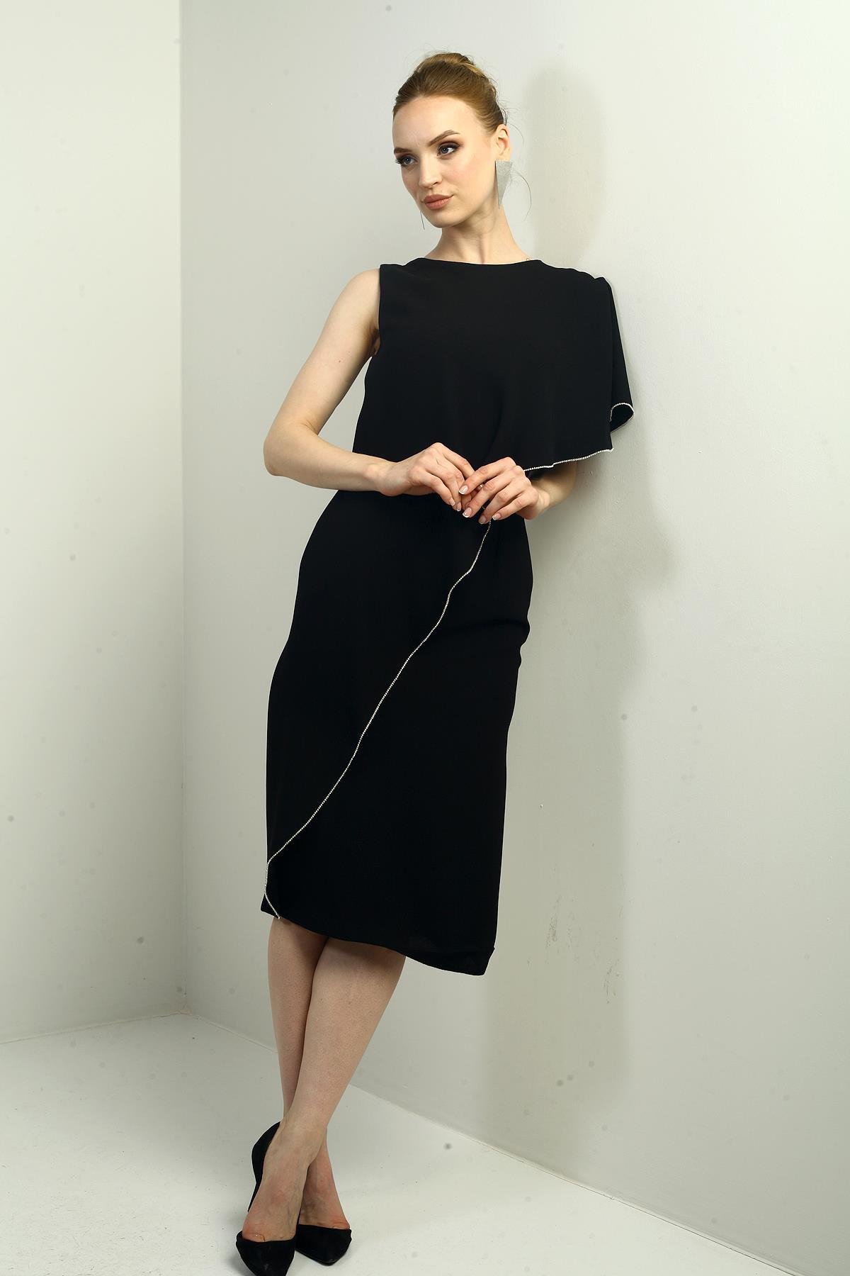 S-25Y2580013Kadın Tek Volan Kollu Taş Detaylı Astarlı Midi Krep Elbise