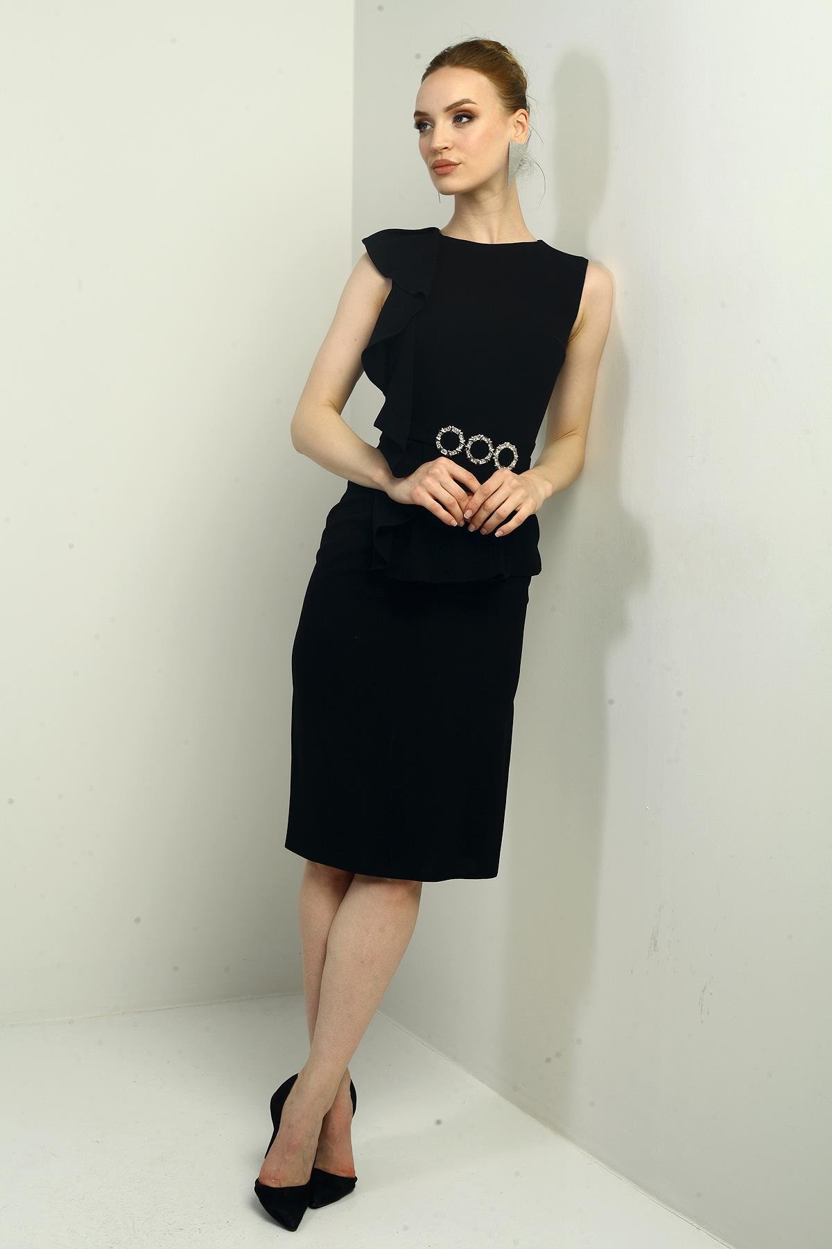 S-25Y2580018Kadın Yuvarlak Yaka Volanlı Beli Kemerli Krep Midi Elbise