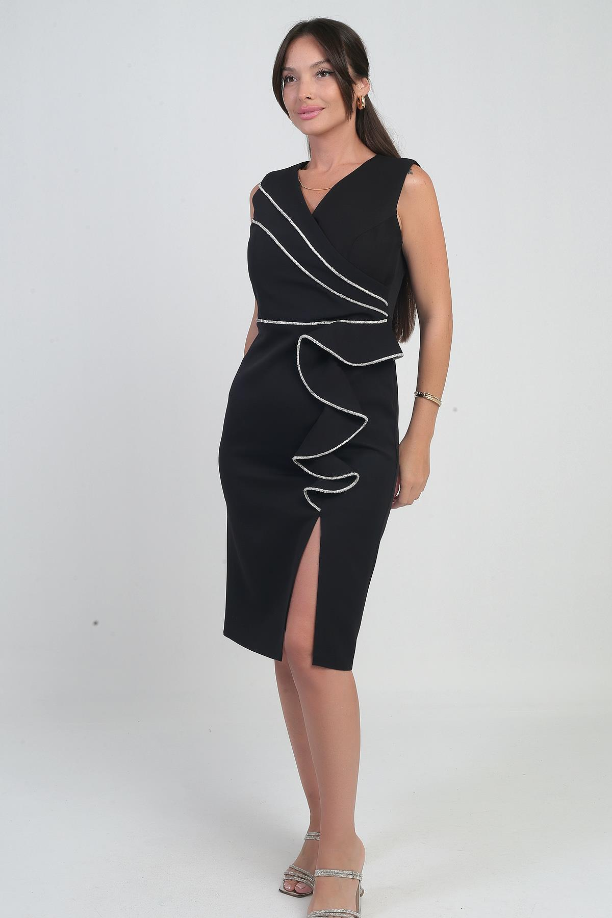 S-25Y2580032Kadın Kruvaze Yaka Yırtmaç Ve Volan Detaylı Parlak Şeritli Astarlı Krep Kısa Elbise