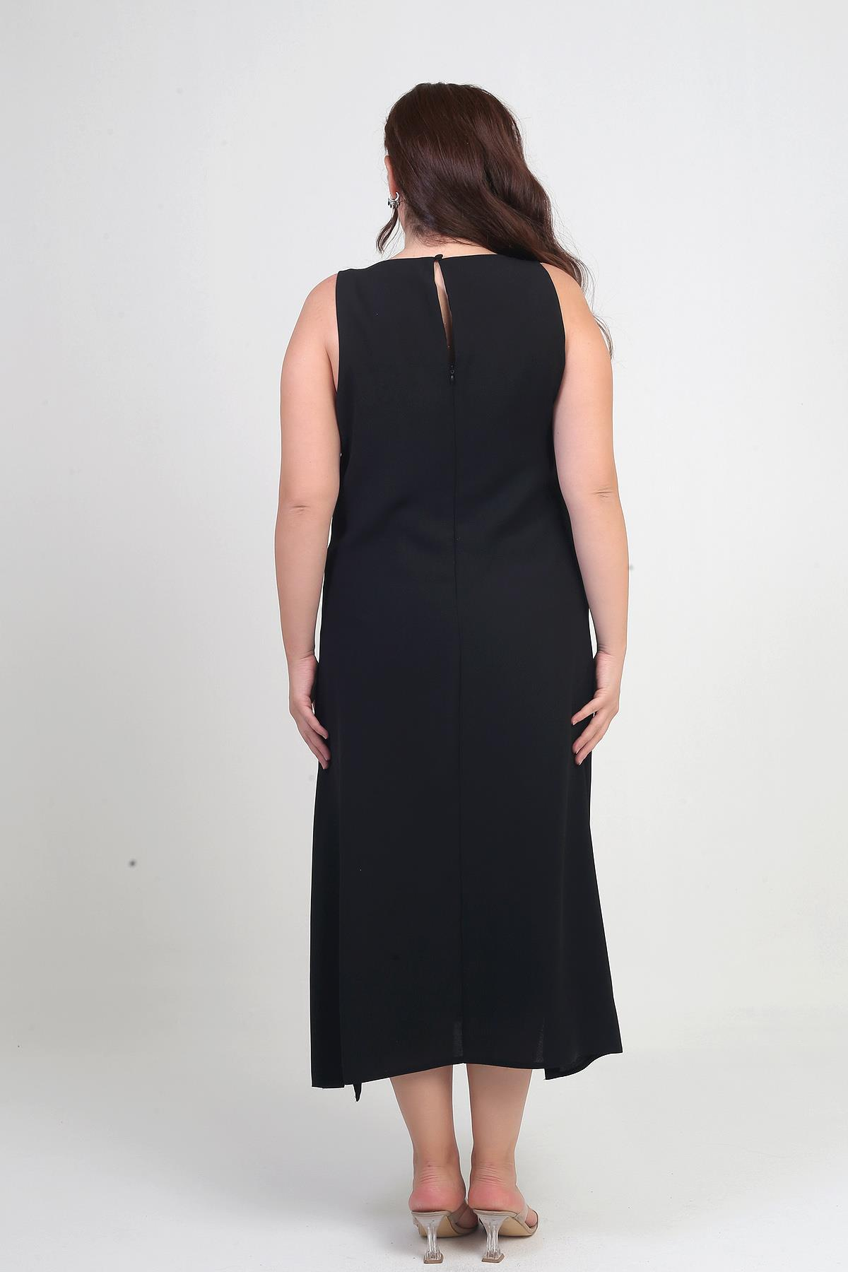 S-25Y2580037Kadın Yuvarlak Yaka Astarlı Metal Detaylı Büyük Beden Krep Midi Tasarım Elbise