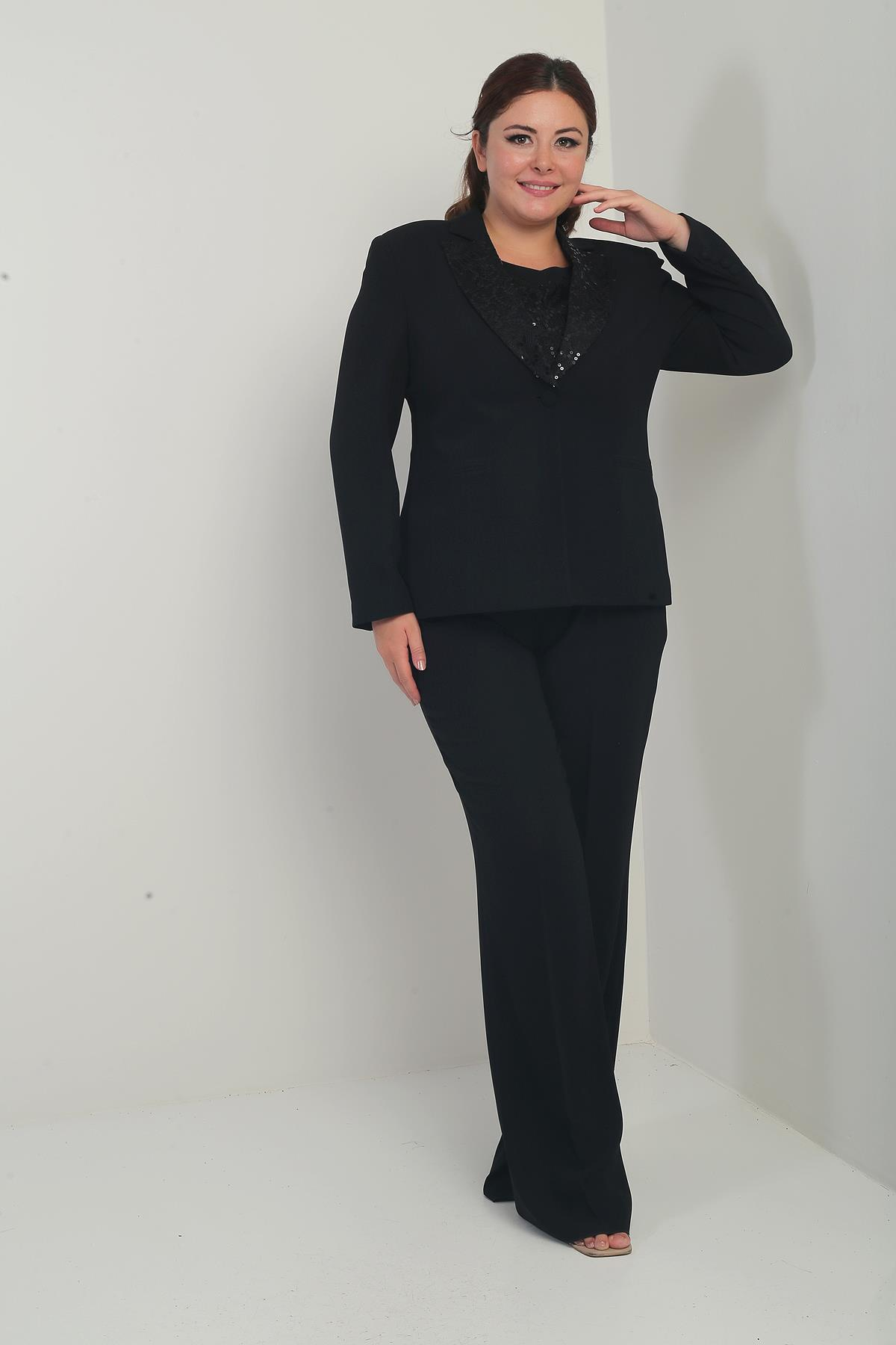 S-25Y3070005Kadın Beşgen Yaka Kolsuz Dantel Bluz Tek Düğmeli Ceket Palazzo Pantolon Astarlı Pul Detaylı Büyük Beden 3'lü Takım