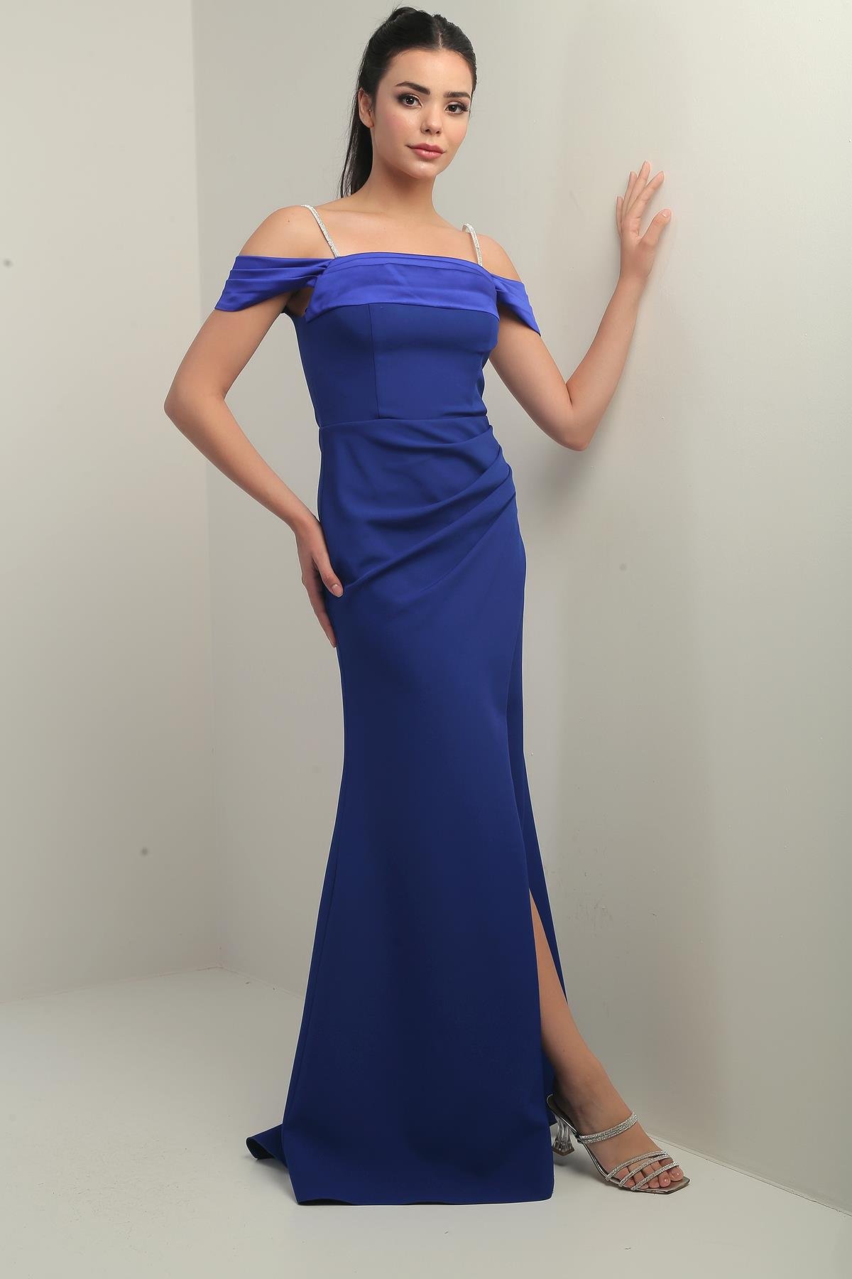 S-25Y3630002Kadın Taşlı İnce Askılı Düşük Kollu  Saten Madonna Yaka Astarlı Drapeli Double Balık Elbise