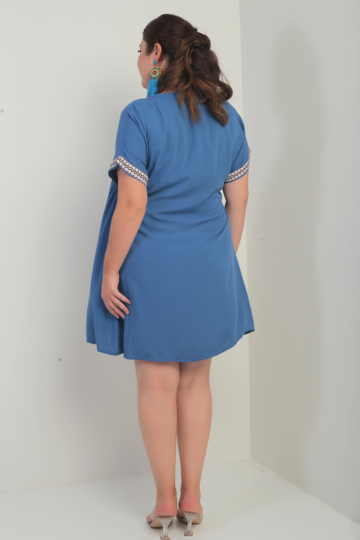 S-25Y3880008Kadın Yaka-Kol Zigzag Şerit Detaylı Büyük Beden Elbise