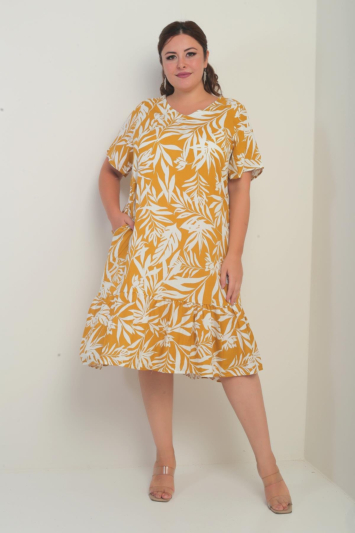 S-25Y3880023Kadın V Yaka Karışık Yaprak Desenli Cepli Eteği Fırfırlı Büyük Beden Elbise