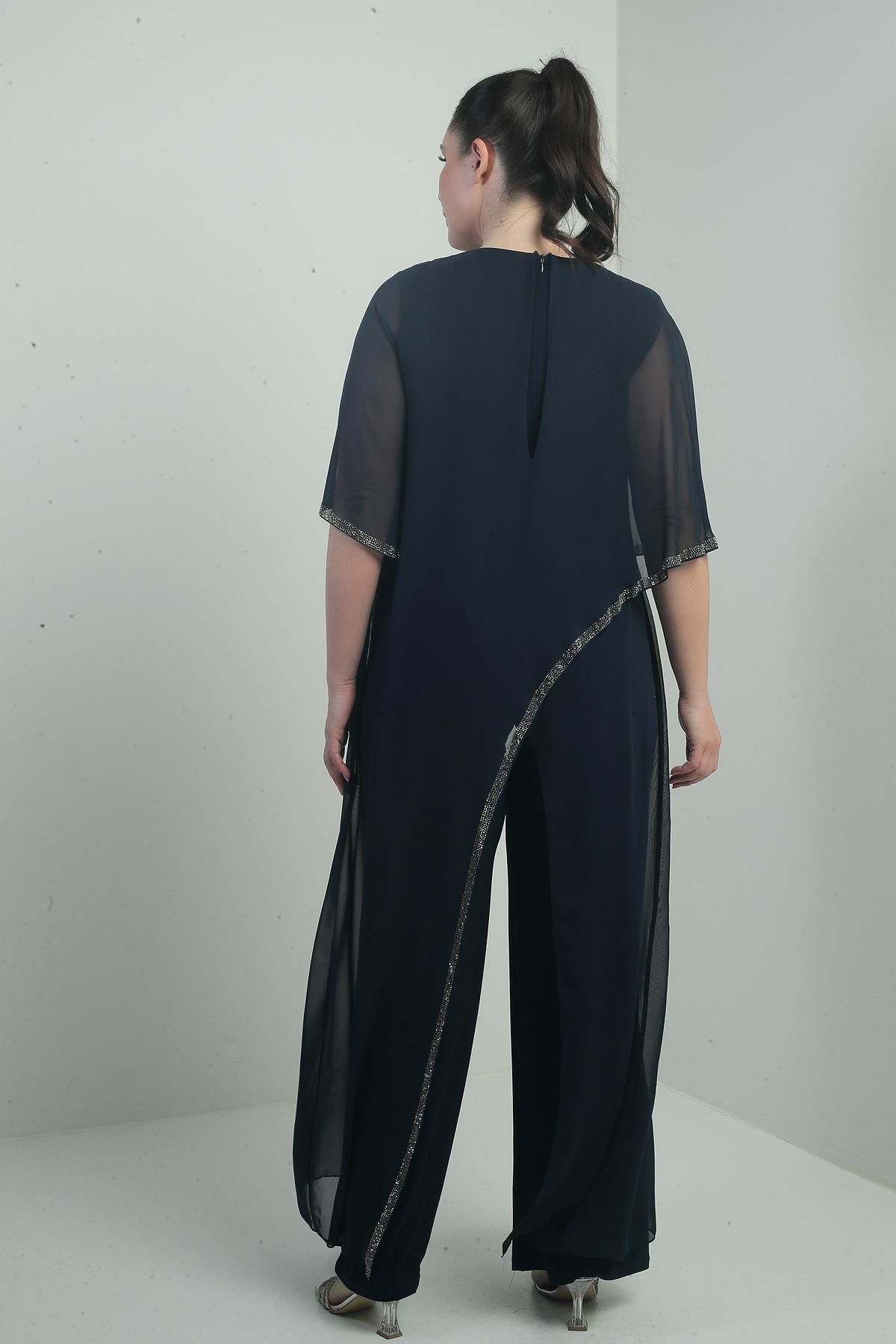 S-25Y4010003Kadın Üstü Şifon Taş Detaylı İspanyol Kollu Bol Paça Büyük Beden Likralı Tulum