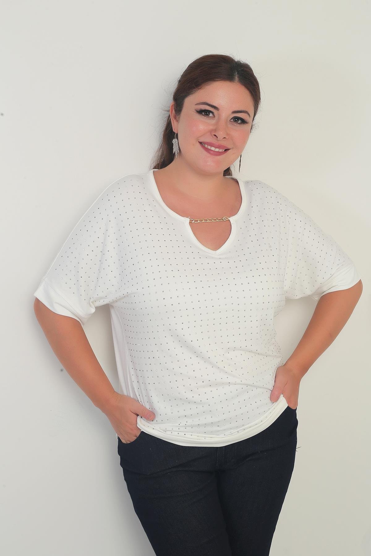 S-25Y4170003Kadın Yakası Zincirli Kısa Yarasa Kollu Taşlı Likralı Büyük Beden Bluz