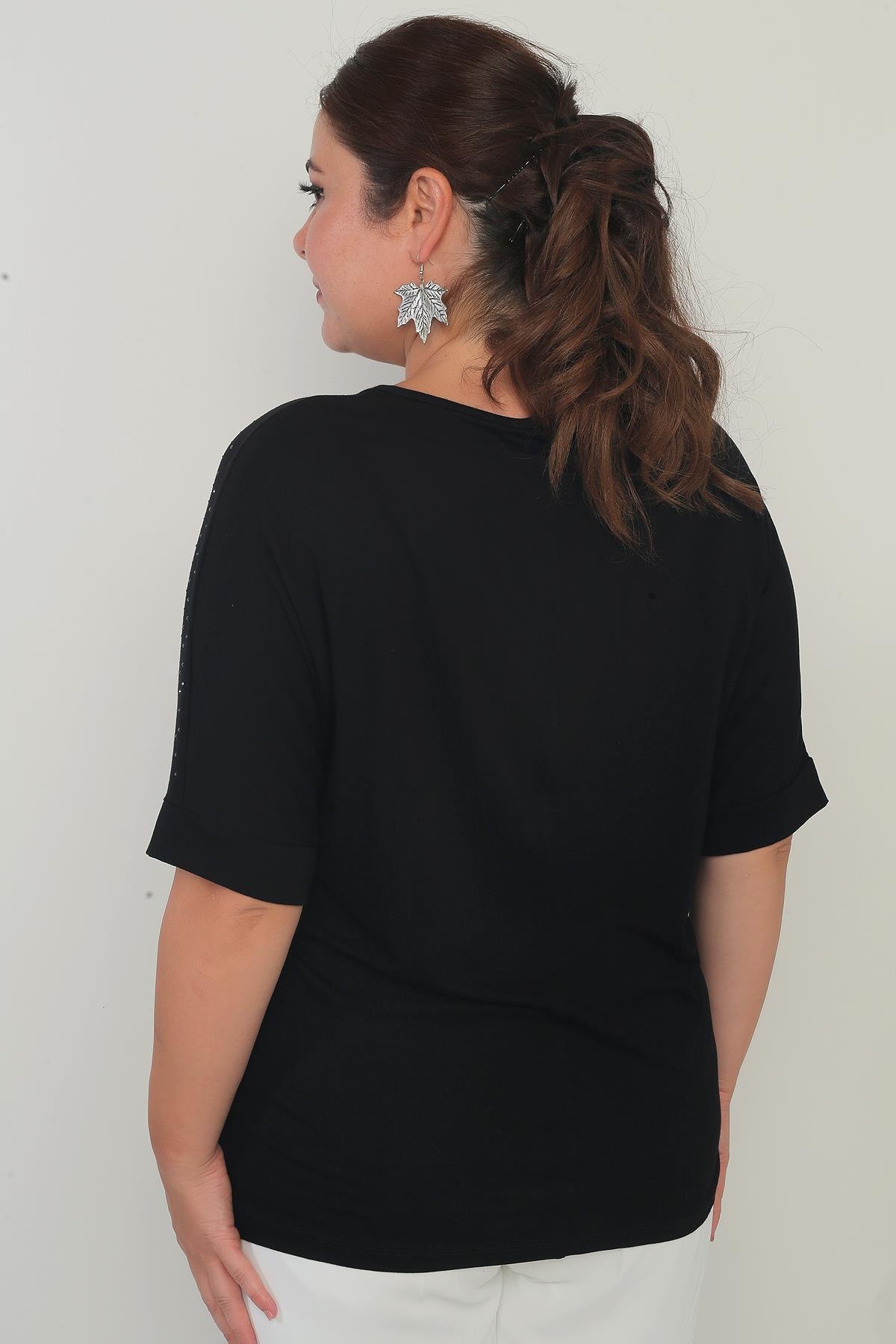 S-25Y4170003Kadın Yakası Zincirli Kısa Yarasa Kollu Taşlı Likralı Büyük Beden Bluz