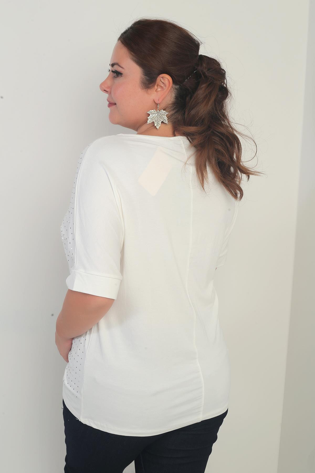 S-25Y4170003Kadın Yakası Zincirli Kısa Yarasa Kollu Taşlı Likralı Büyük Beden Bluz