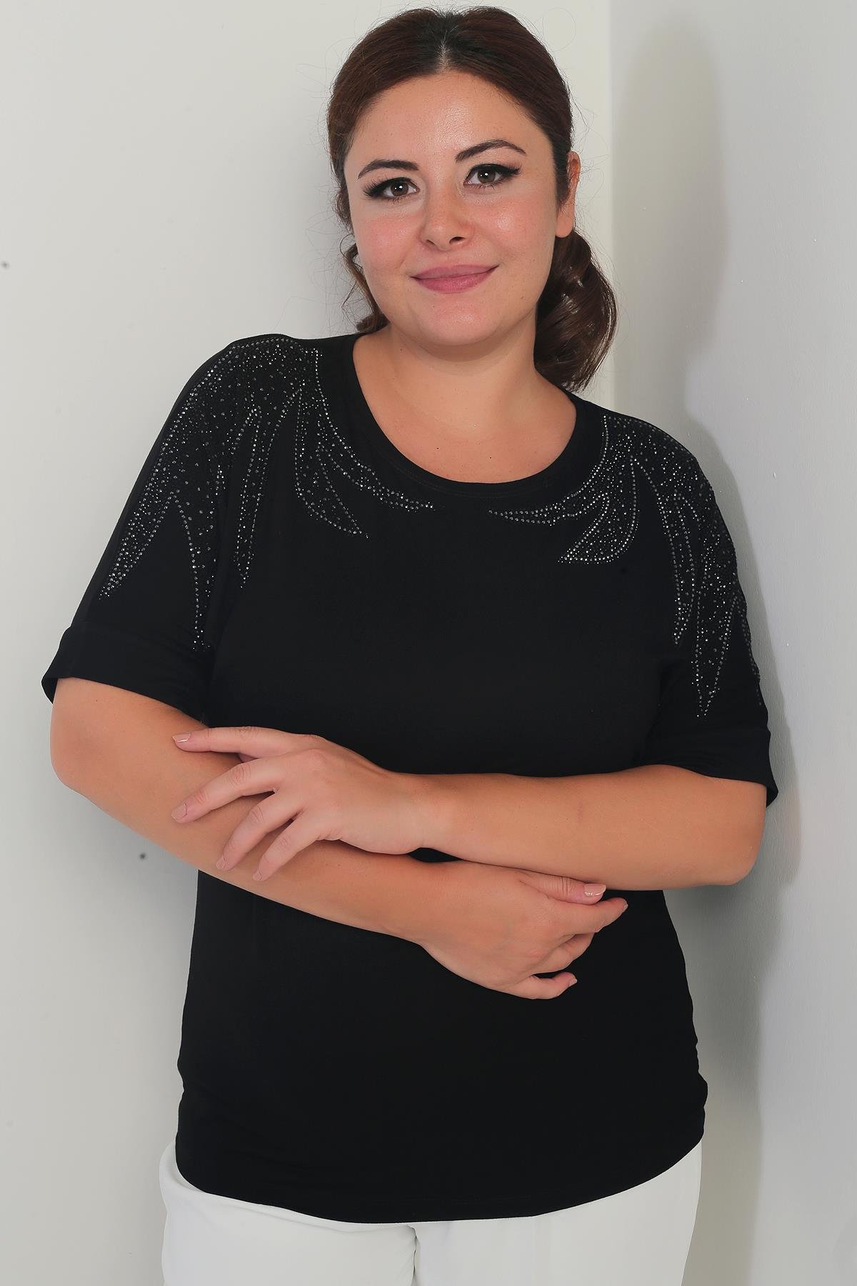 S-25Y4170004Kadın Kısa Yarasa Kollu Omuzları Taşlı Likralı Büyük Beden Bluz