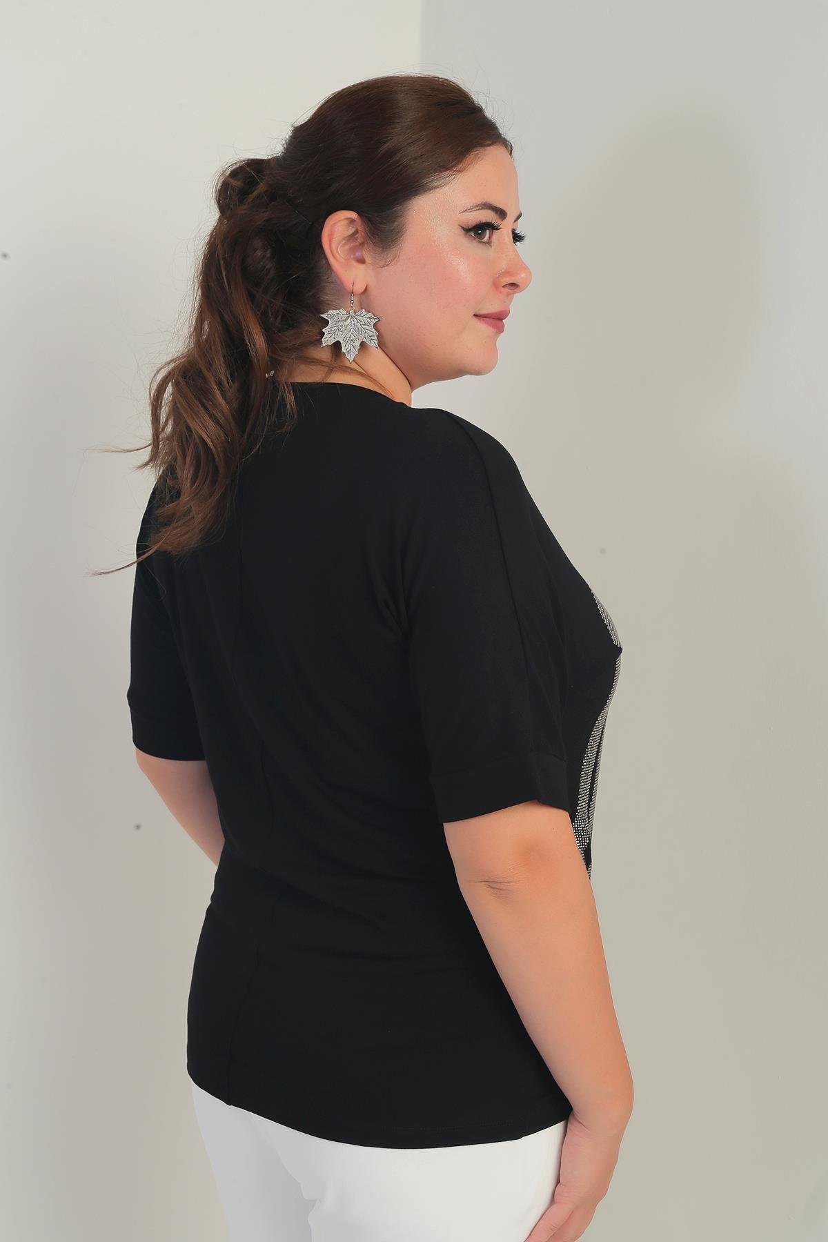 S-25Y4170005Kadın Kısa Yarasa Kollu Taş Detaylı Gül Desenli Likralı Büyük Beden Bluz