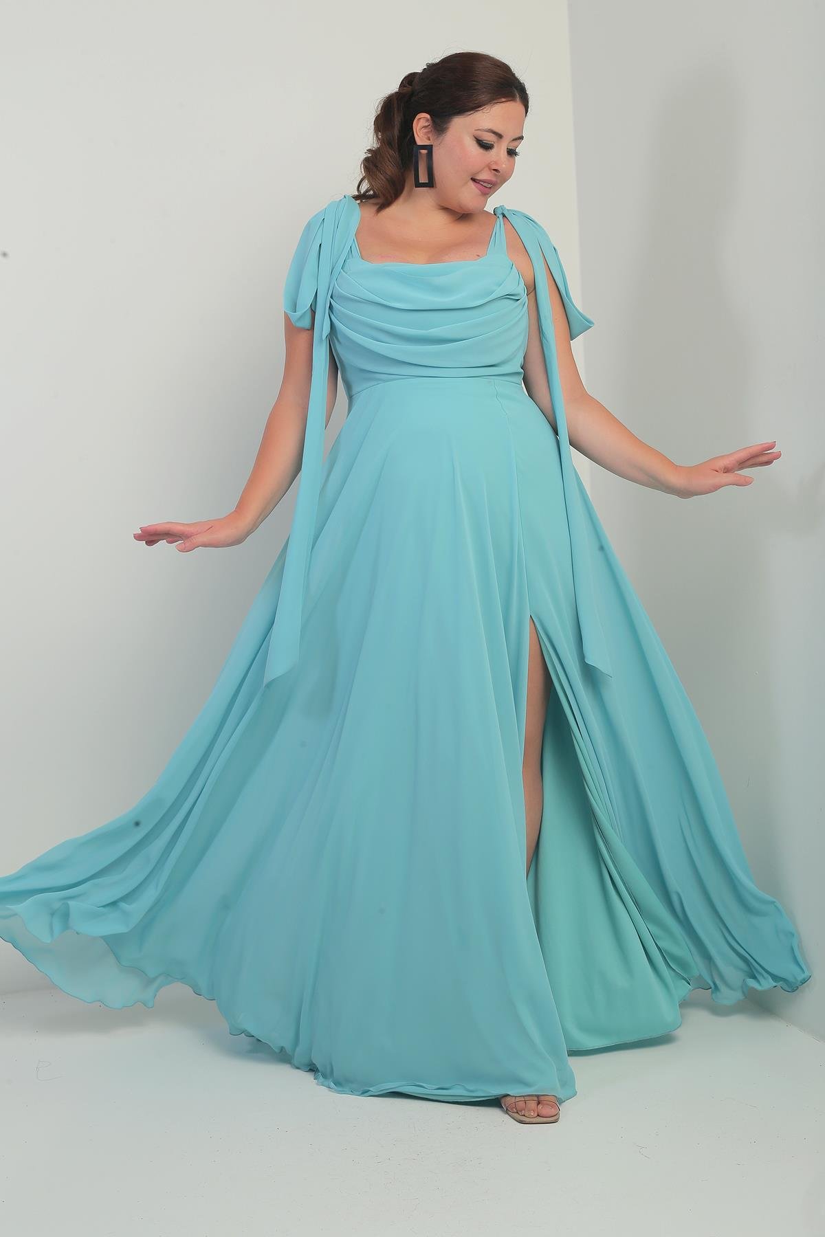 S-25Y4350001Kadın Degaje Yaka Omuz Bağlamalı Astarlı Büyük Beden Krep Şifon Uzun Elbise