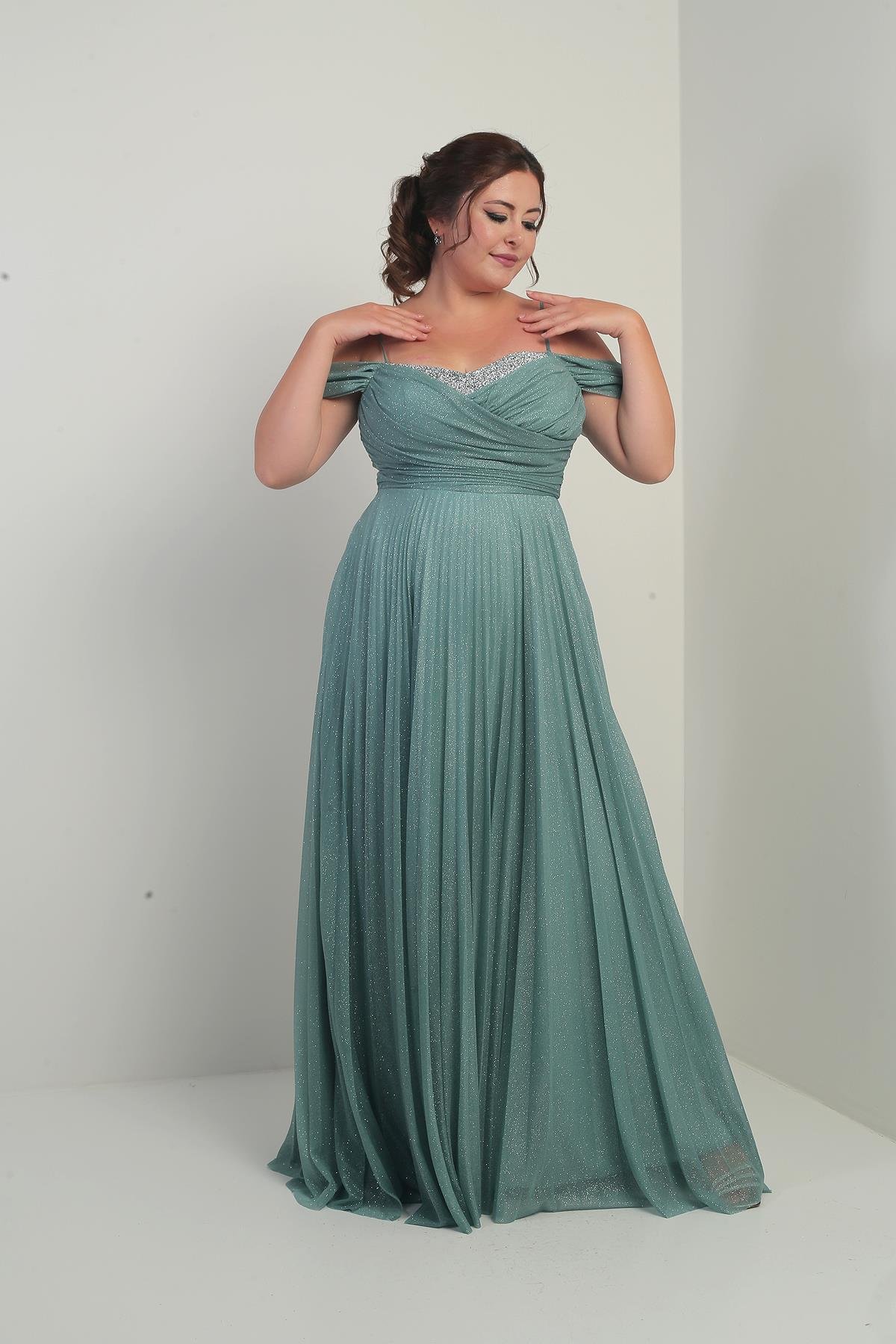 S-25Y4360004Kadın Sezerler Taş İşlemeli Straplez Yaka İp Askılı Düşük Omuz Simli Uzun B.B. Elbise