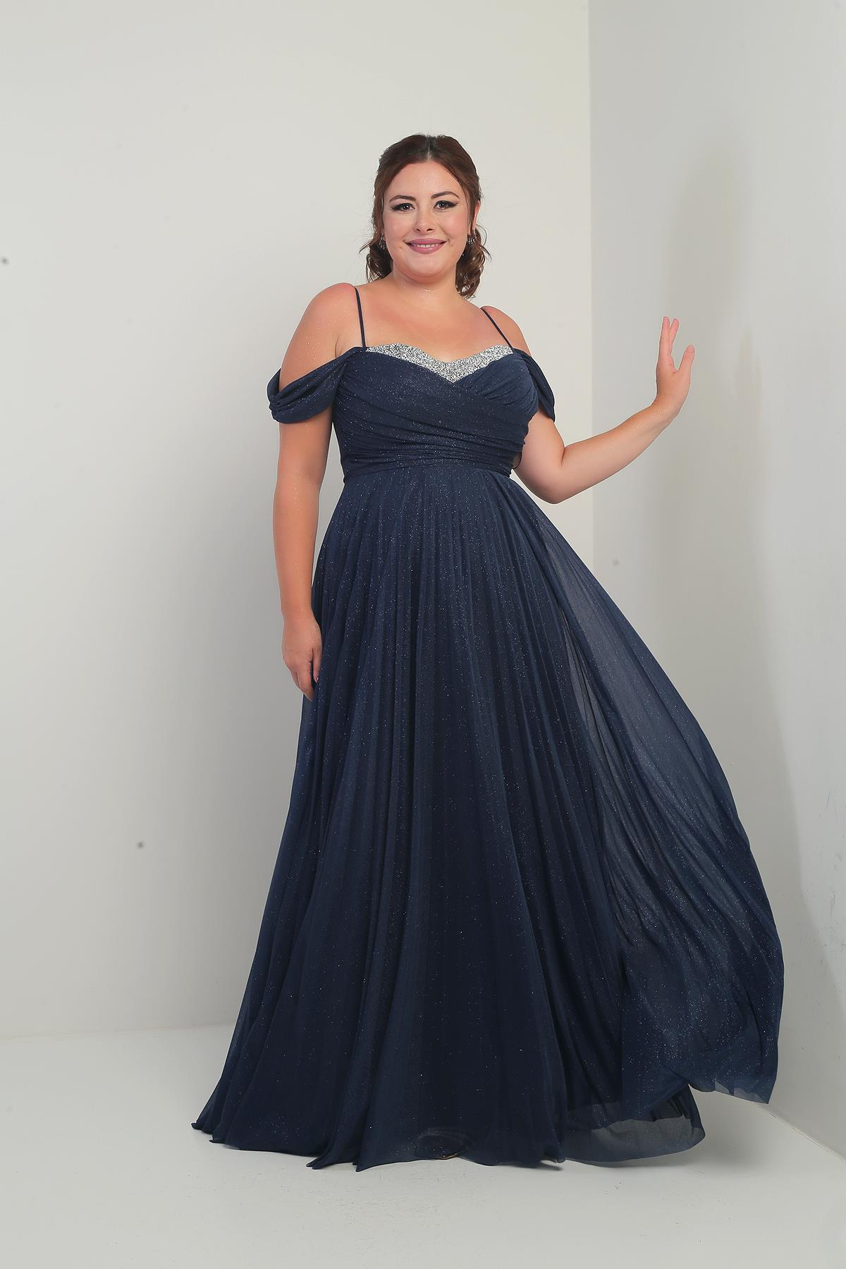 S-25Y4360004Kadın Sezerler Taş İşlemeli Straplez Yaka İp Askılı Düşük Omuz Simli Uzun B.B. Elbise