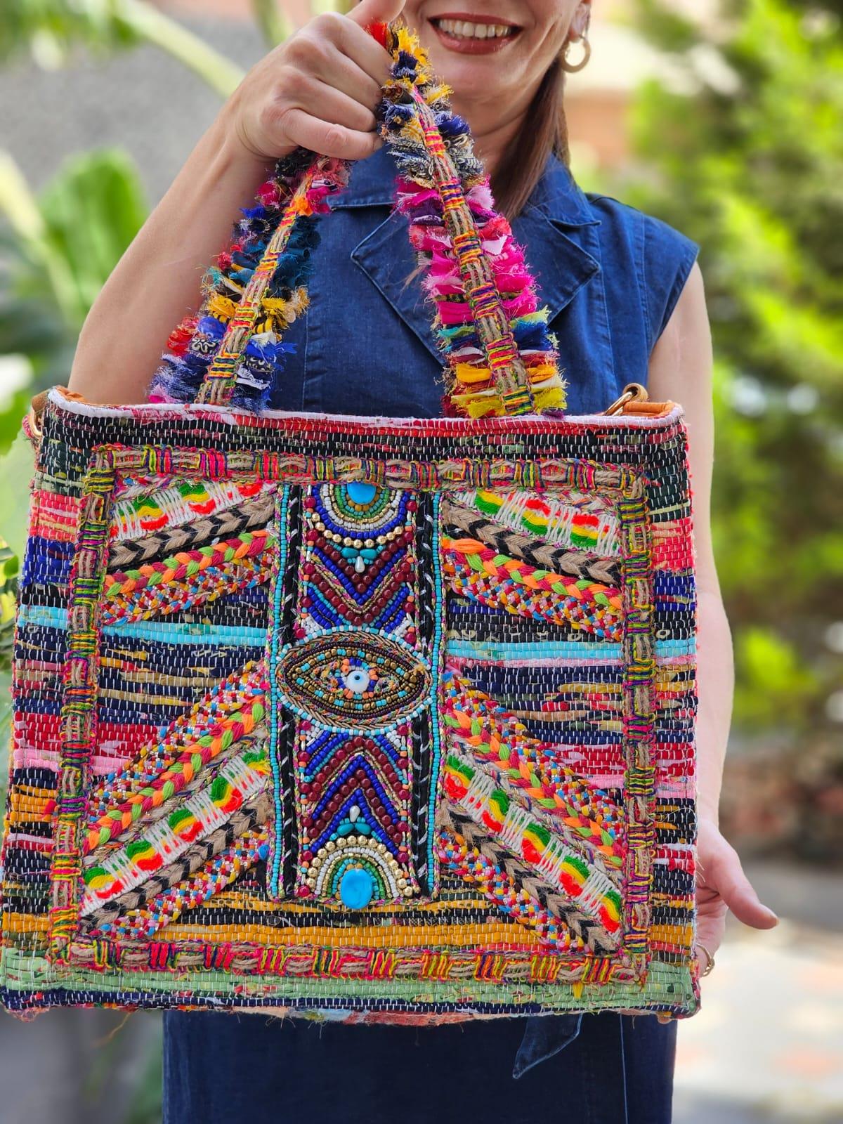 FELİX13635 Göz Nazar Boncuklu Püskülü İthal Kilim Çanta